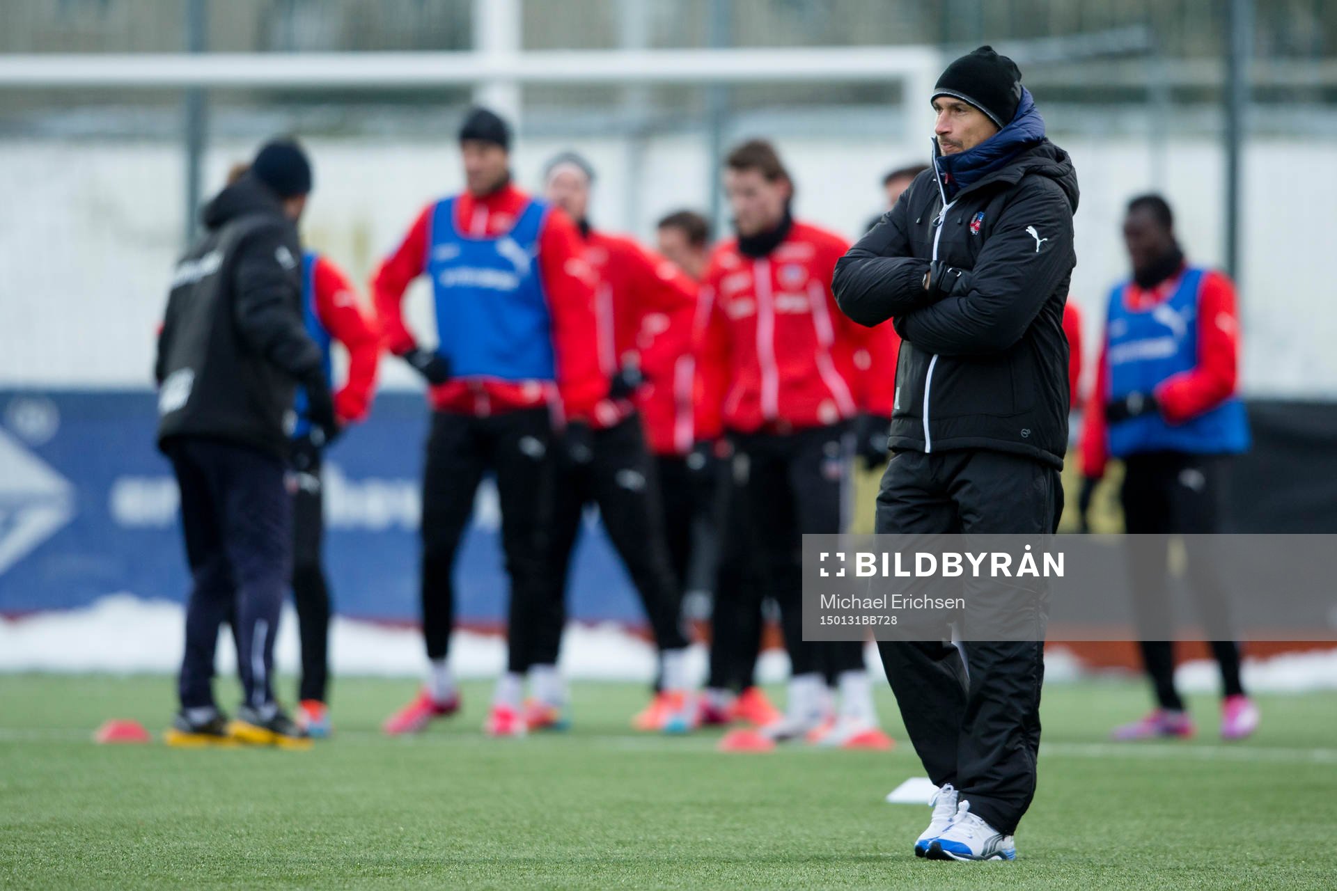 Helsingborgs tränare Henrik Larsson innan träningsmatchen i fotboll mellan Häcken - Helsingborg den 31 januari 2015 i Göteborg.