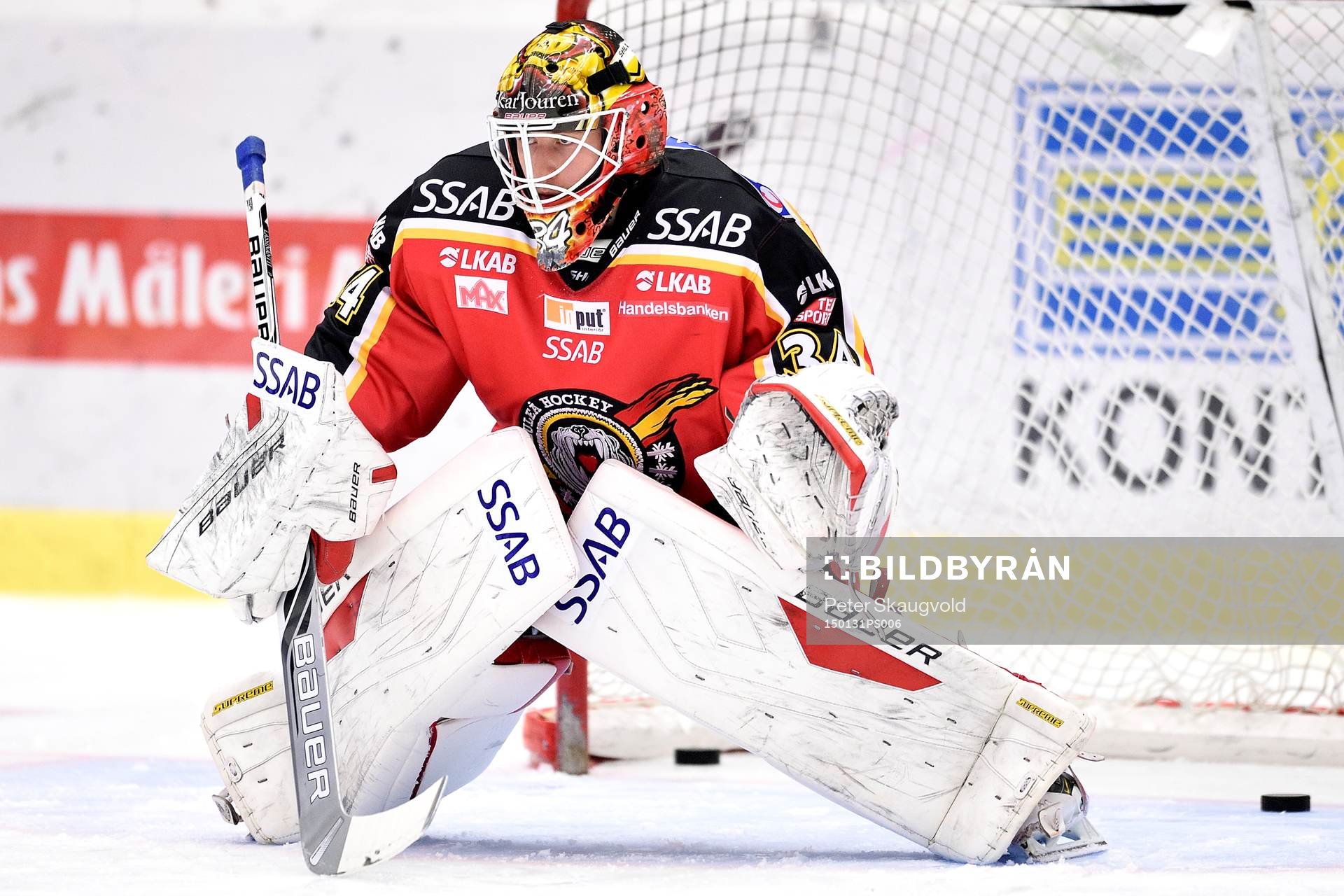 Luleås målvakt Joel Lassinantti på uppvärmningen