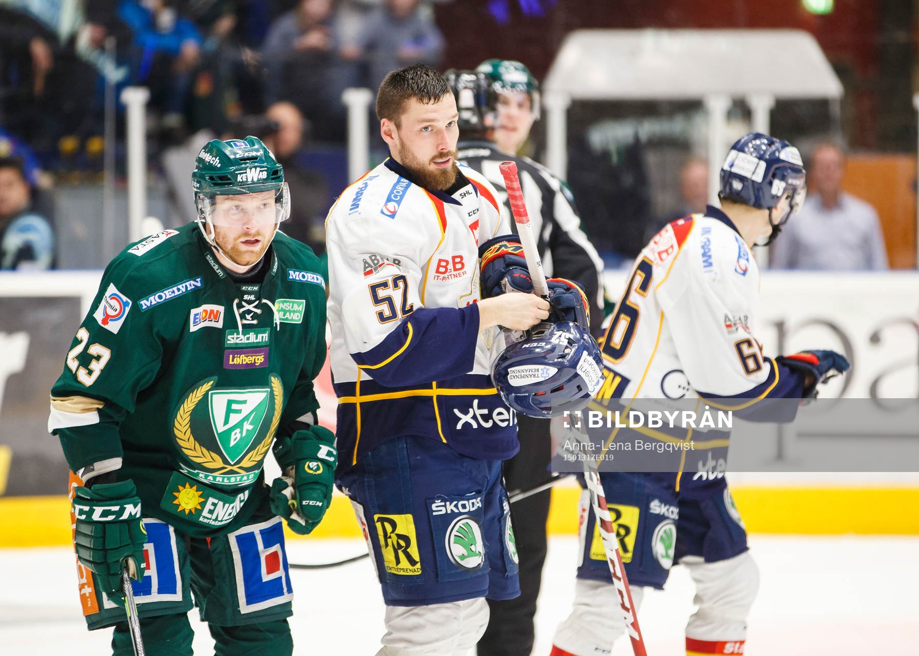 Färjestads Martin Röymark bredvid Djurgårdens Mikael