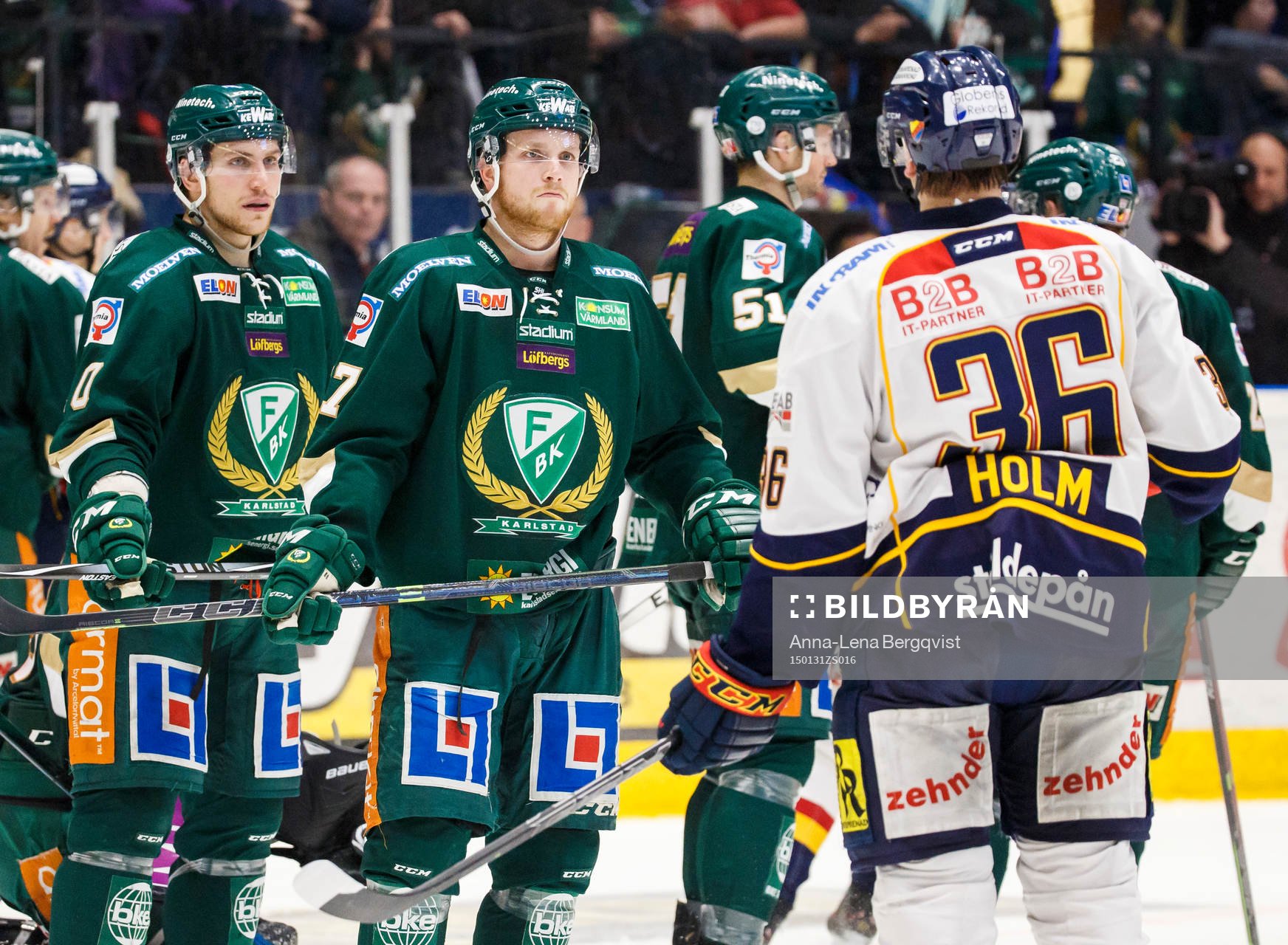 Färjestads Shawn Lalonde och Joachim Rohdin spänner