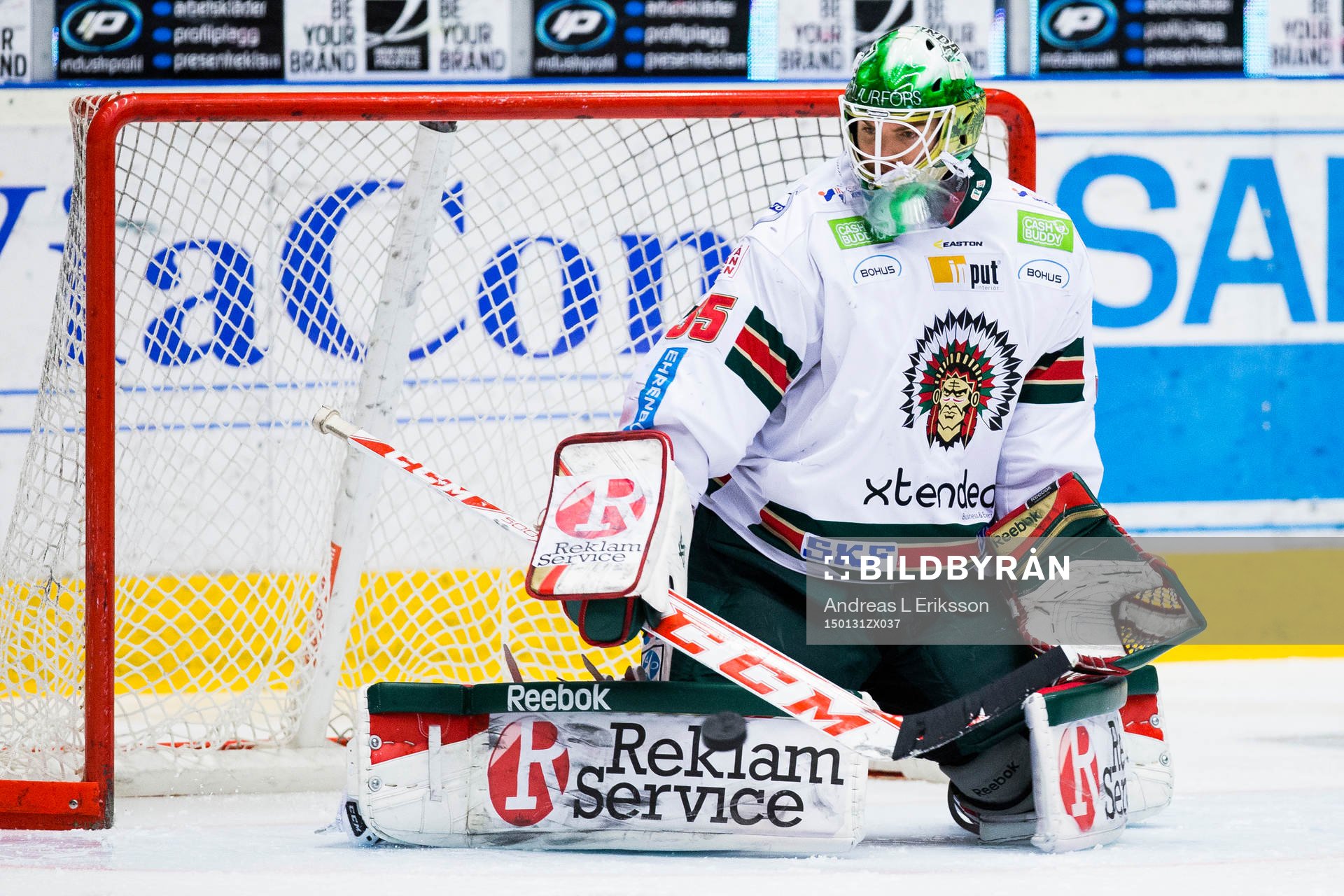 Frölundas målvakt Linus Fernström
