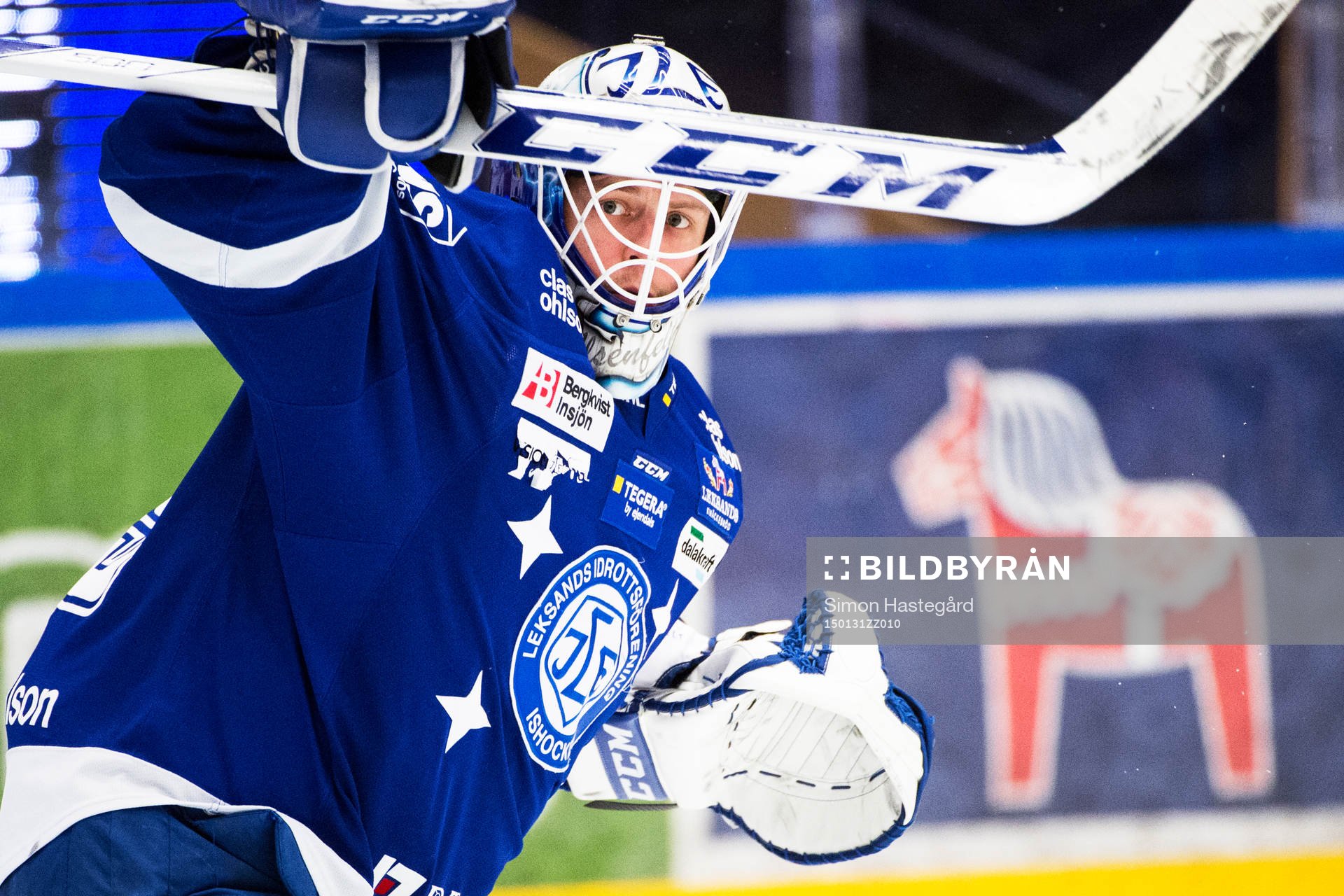 Leksands målvakt Oscar Alsenfelt före ishockeymatchen i