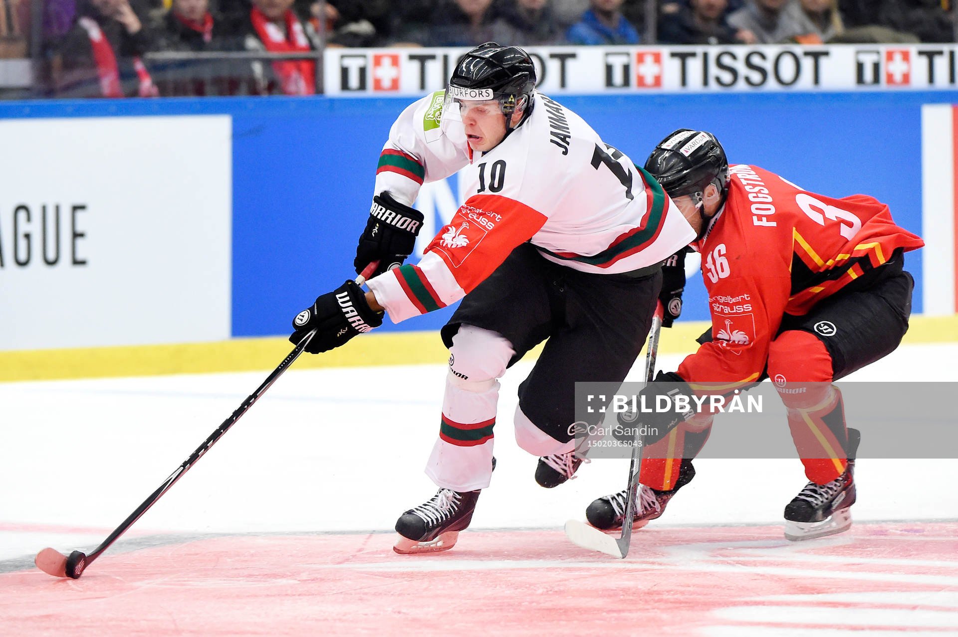 Frölundas Mattias Janmark jagas av Luleås Niklas Fogström