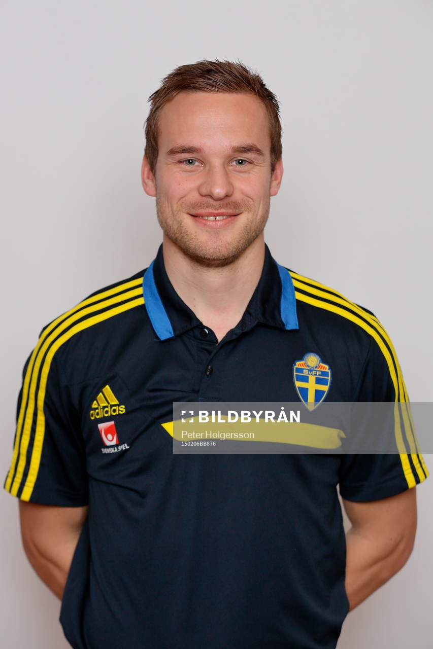 domare Kristoffer Karlsson under porträttfotografering 06 februari 2015 i Linköping.