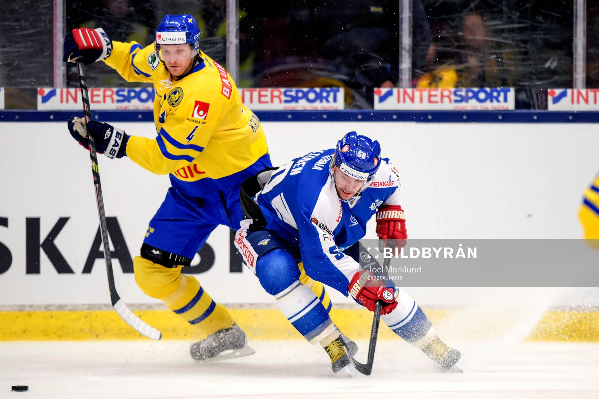 Sveriges Staffan Kronwall och Finlands Juhamatti Aaltonen