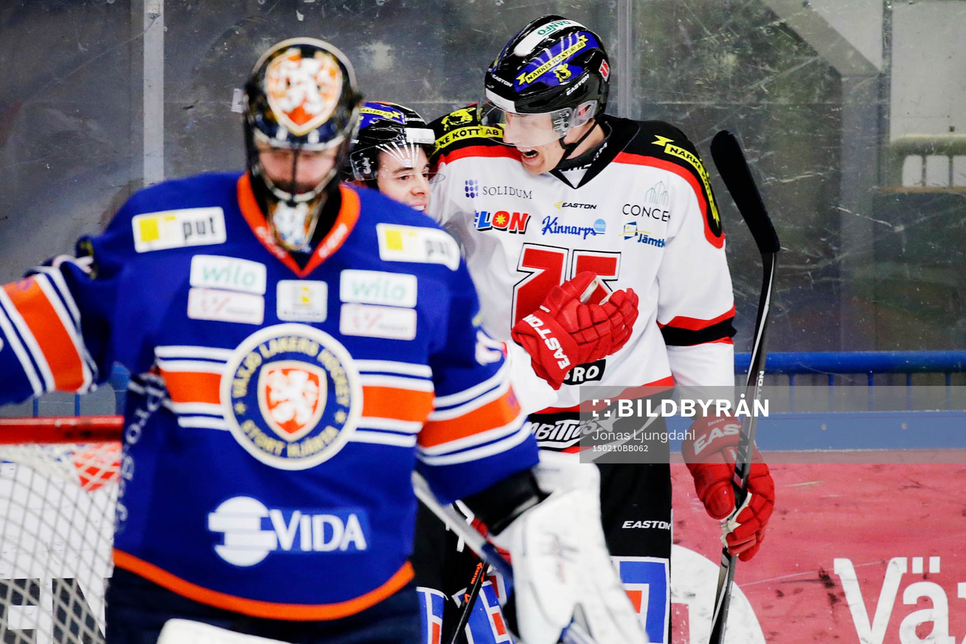 Örebros spelare jublar