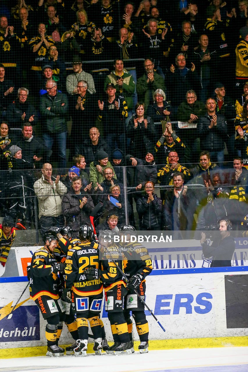 Skellefteås Tim Heed jublar