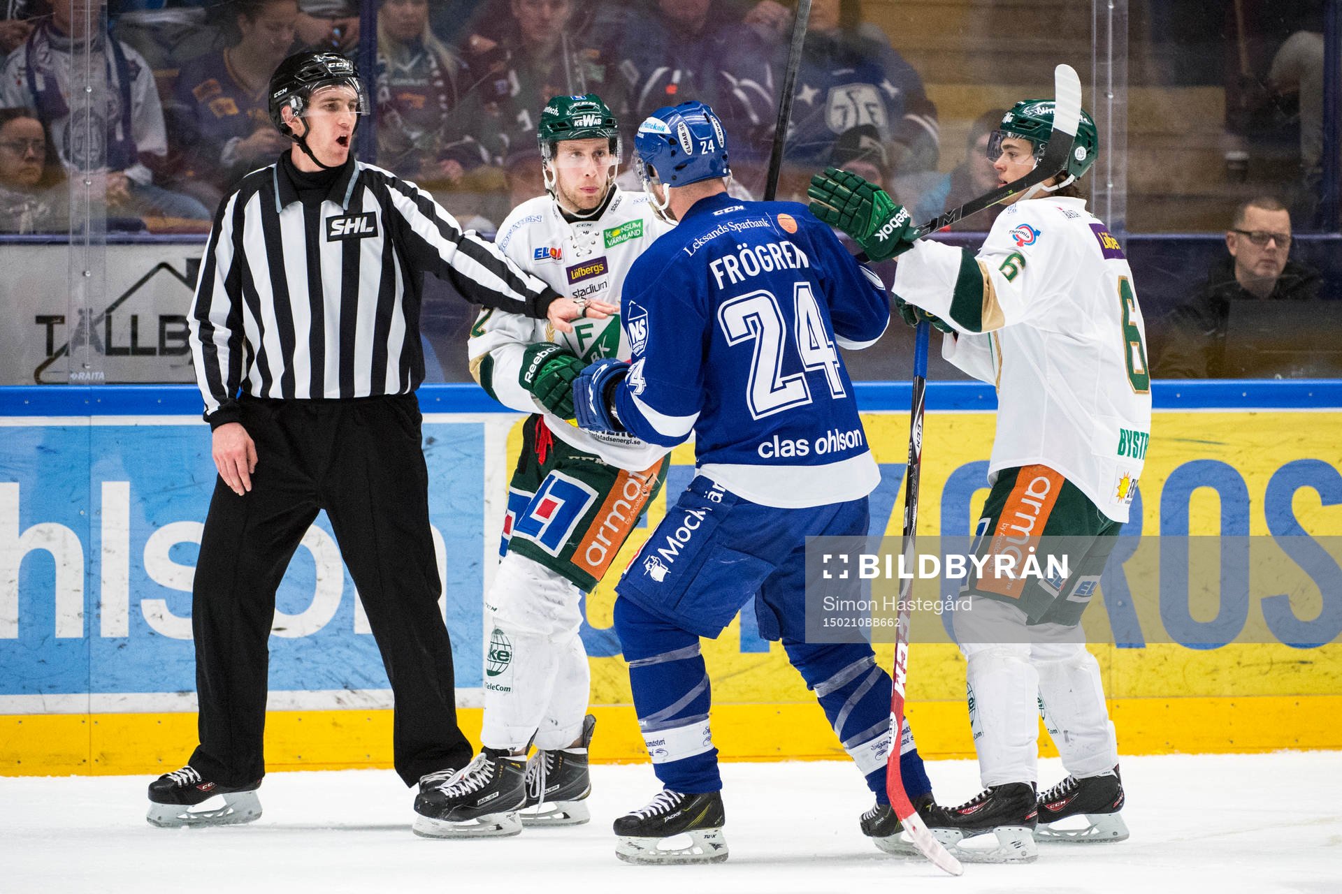 Leksands Jonas Frögren bråkar med Färjestads Per Åslund