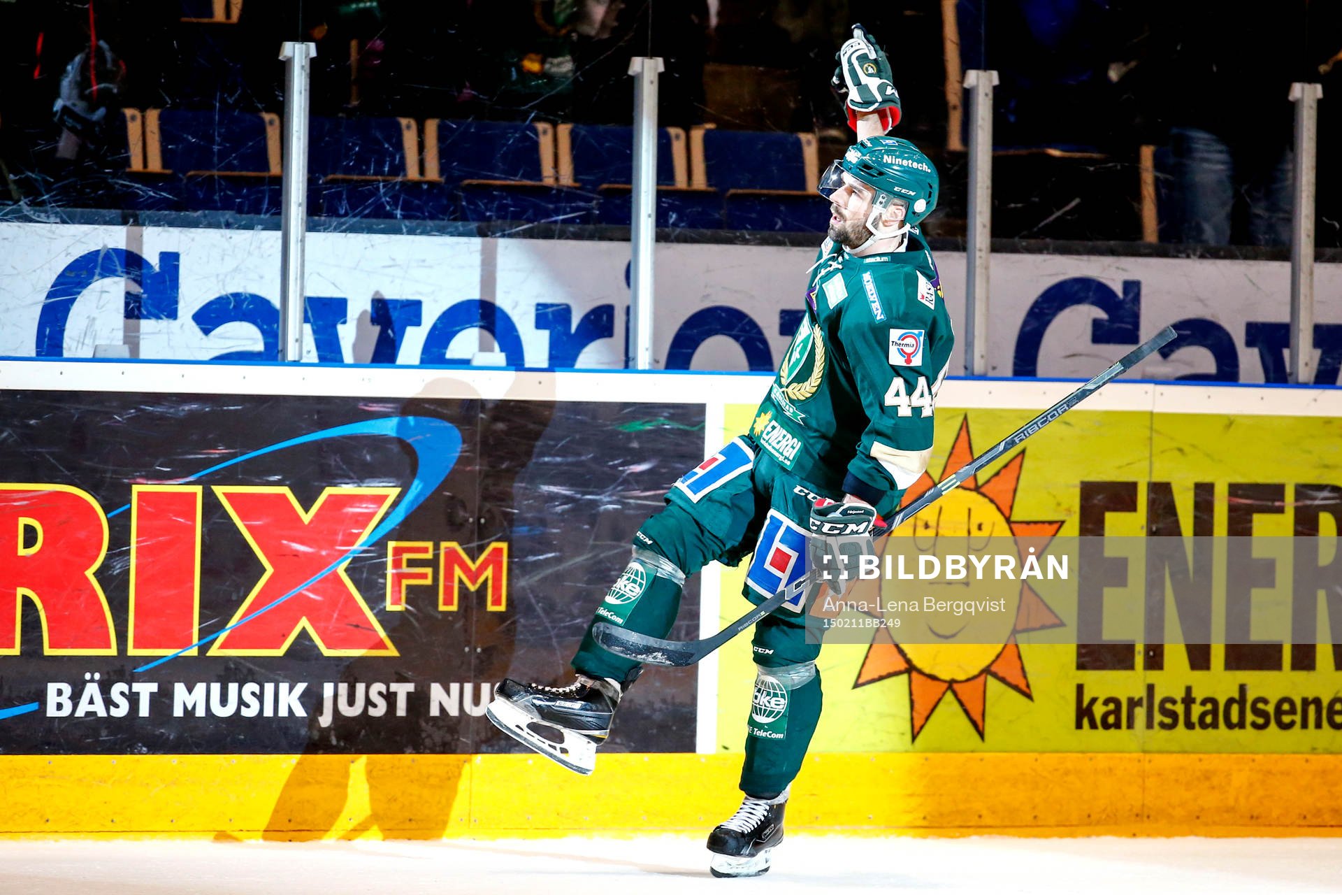 Färjestads Milan Gulas jublar