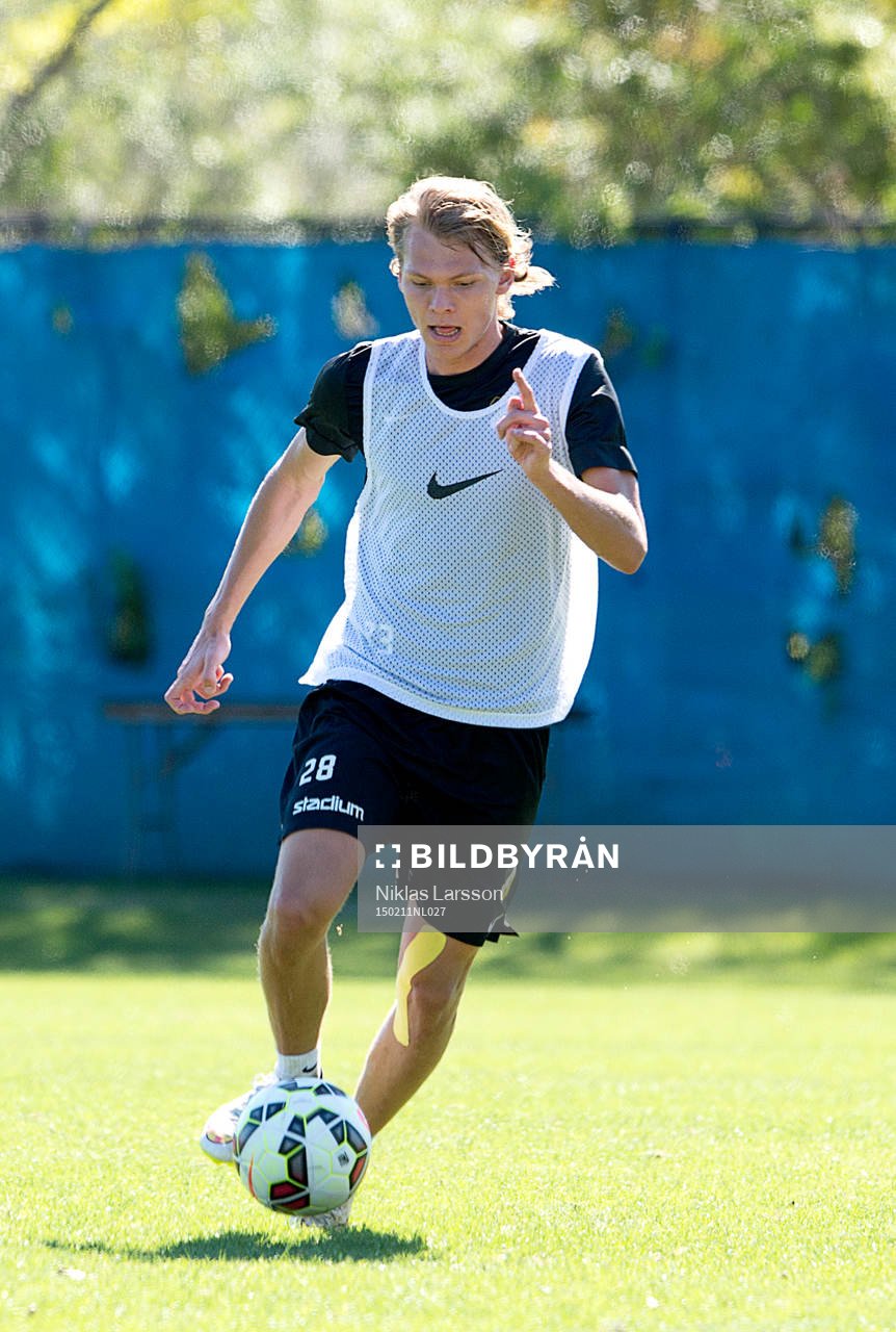 Häckens Joakim Olausson under en träning under försäsongslägret den 11 februari 2015 i Fort Lauderdale.
