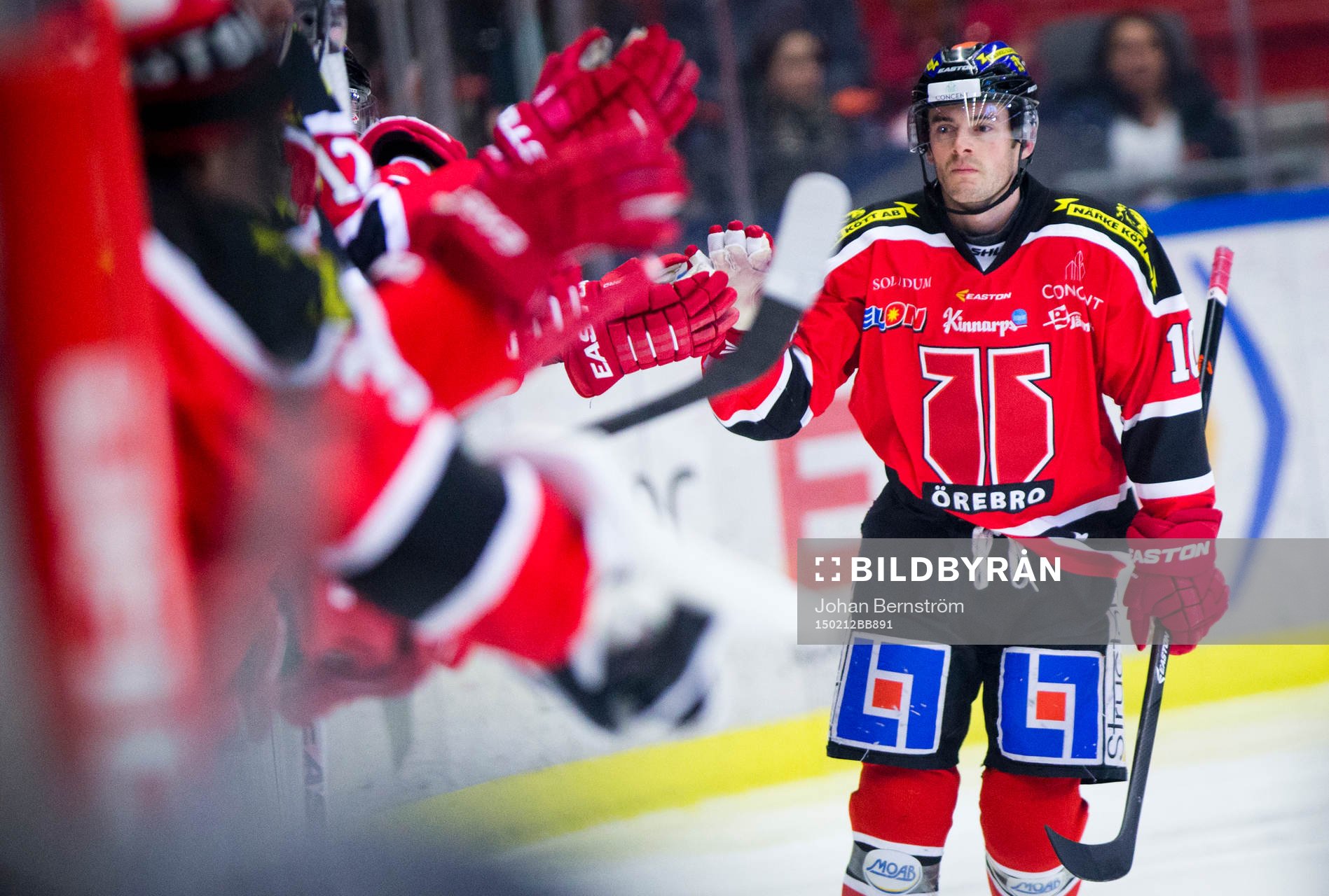 Örebros Derek Ryan gör 4-0 och jublar