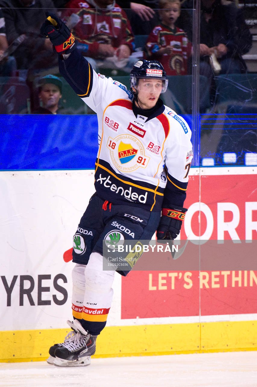 Djurgårdens Emil Lundberg firar