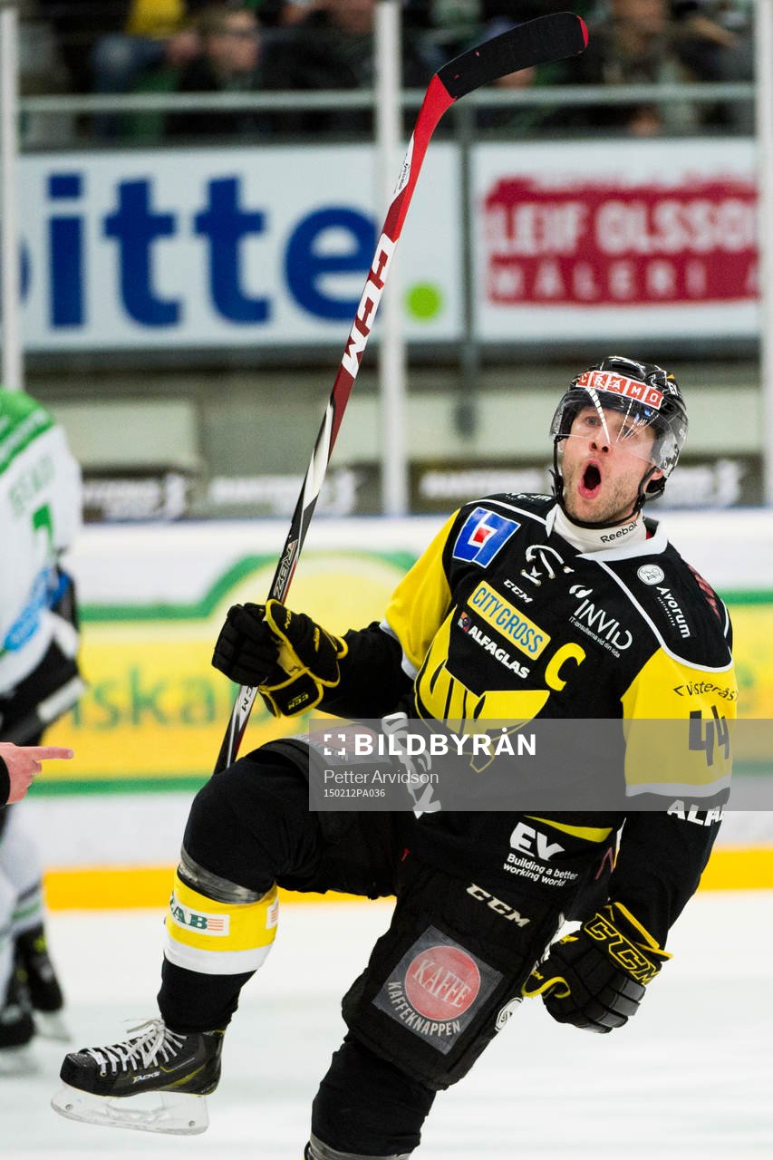 Västerås Per Helmersson jublar