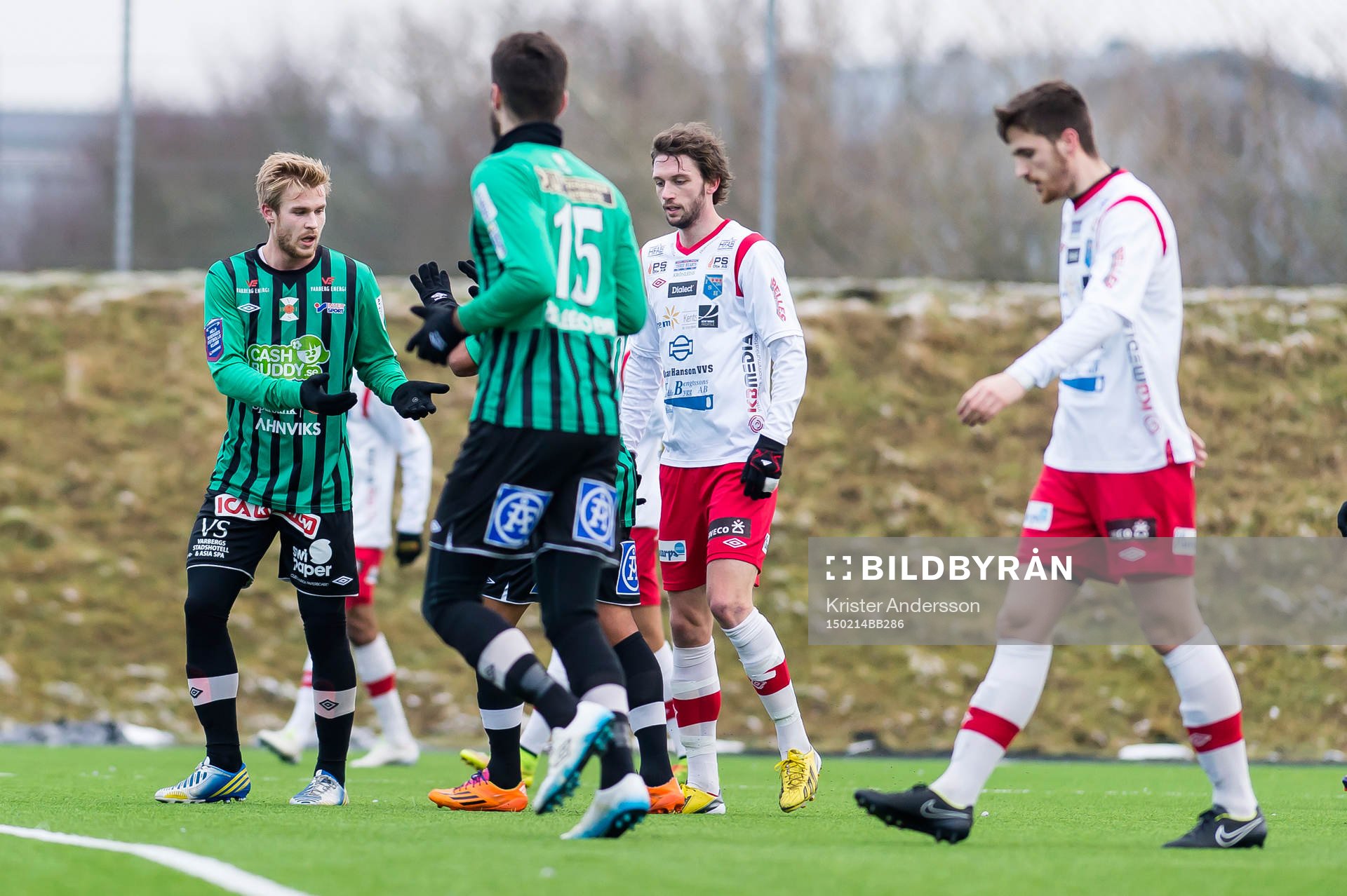Varbergs provspelare Mats André Kaland jublar efter att ha gjort 1-0 under träningsmatchen mellan Varberg och Halmia den 14 februari 2015 i Varberg.