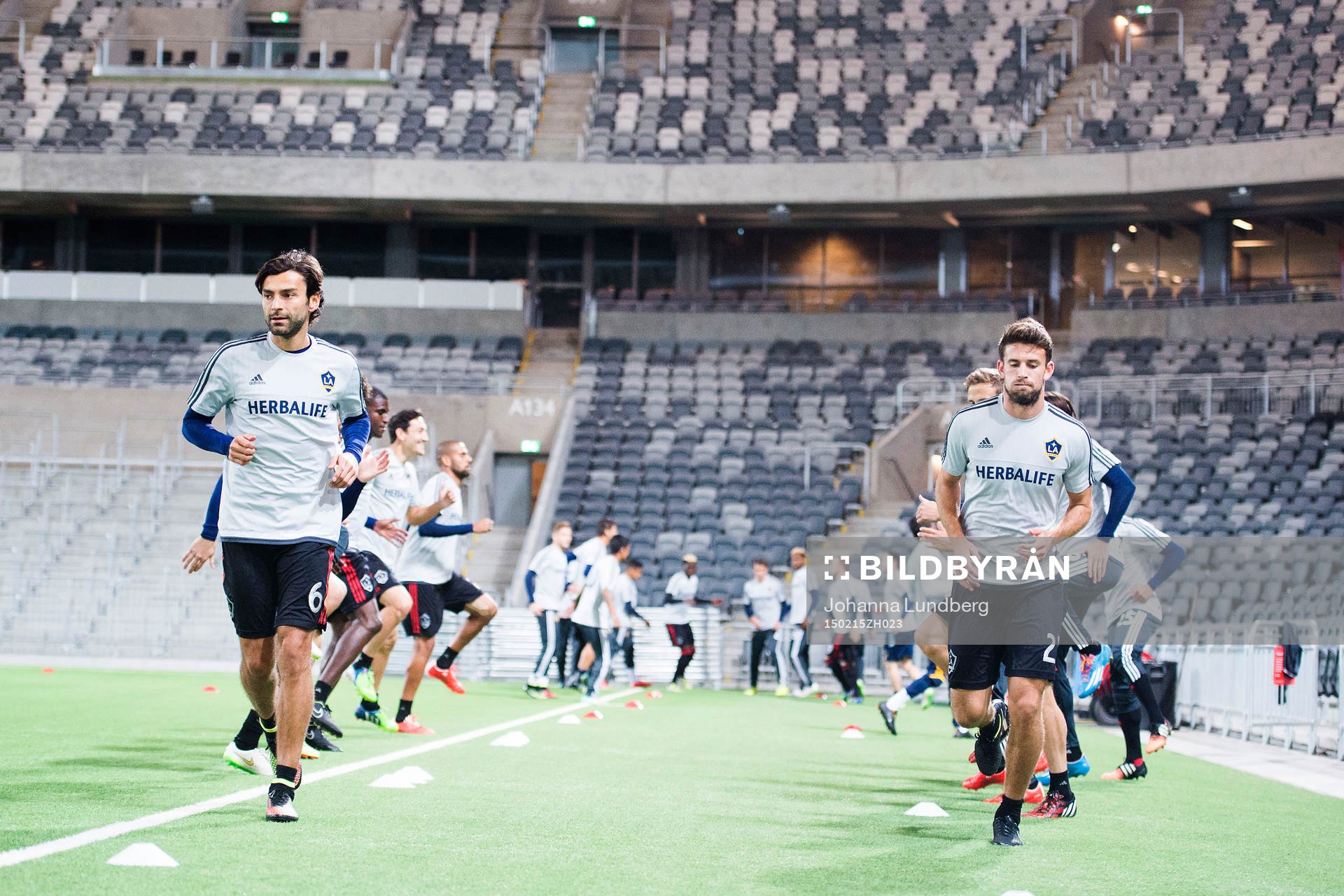 LA Galaxy tränar på Tele2 arena