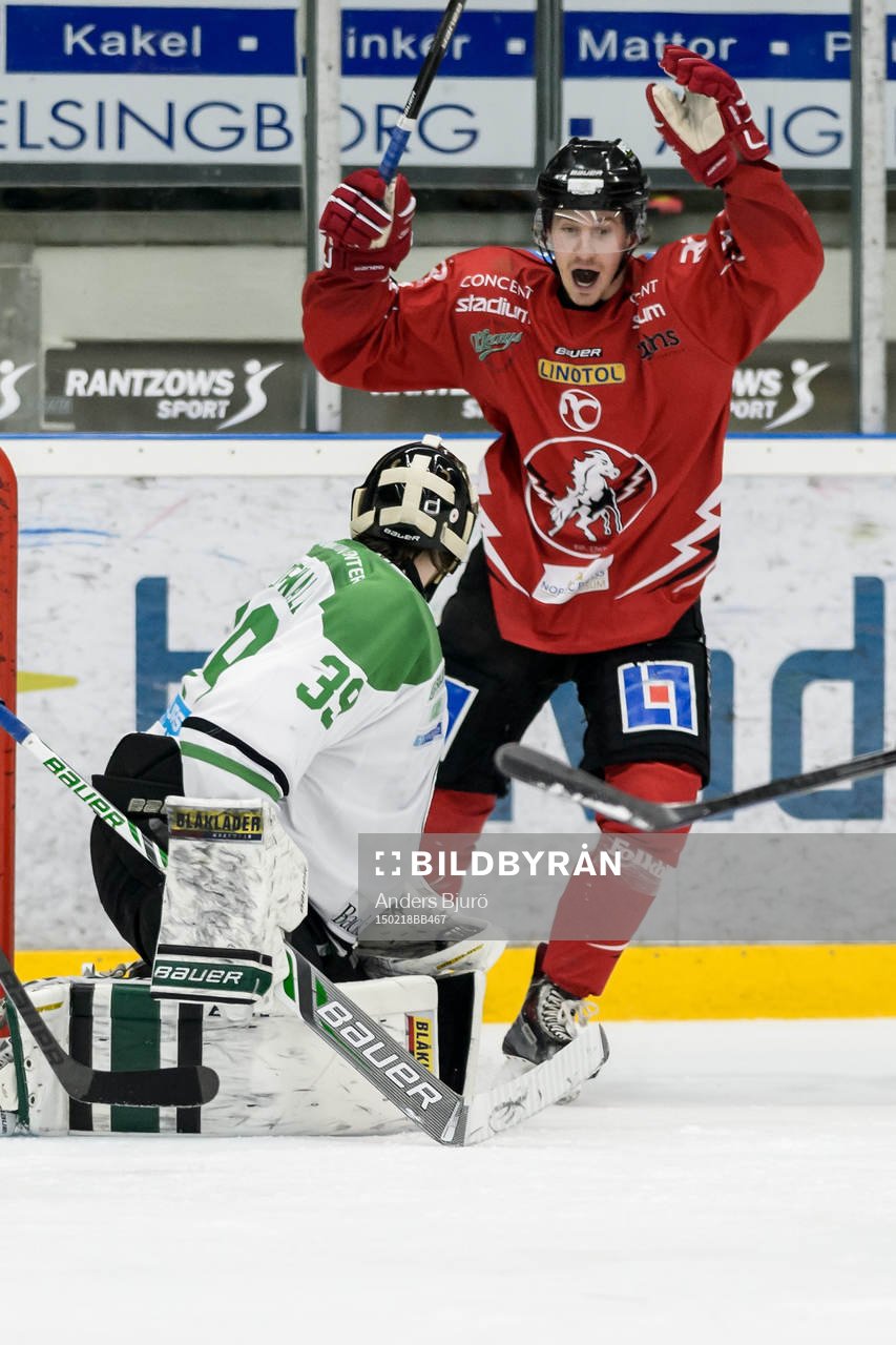 Vita Hästens gör 0-2 av Alexander Larsson (ej i bild) och