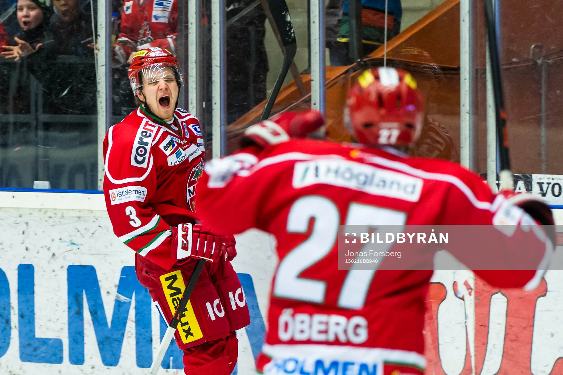 Modos Joonas Lehtivuori jublar då han gör mål