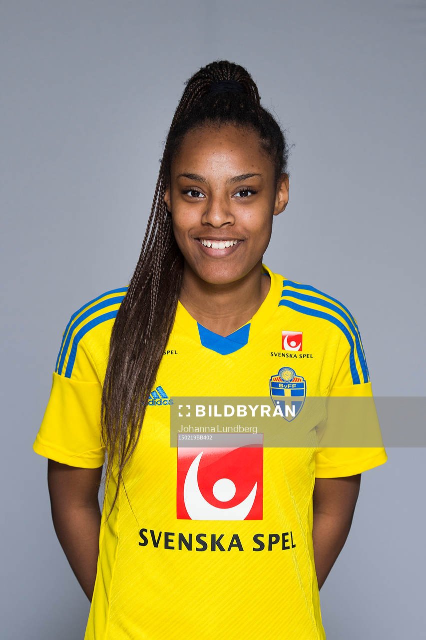 Samantha Ammanuel som spelar i F17/98-landslaget
