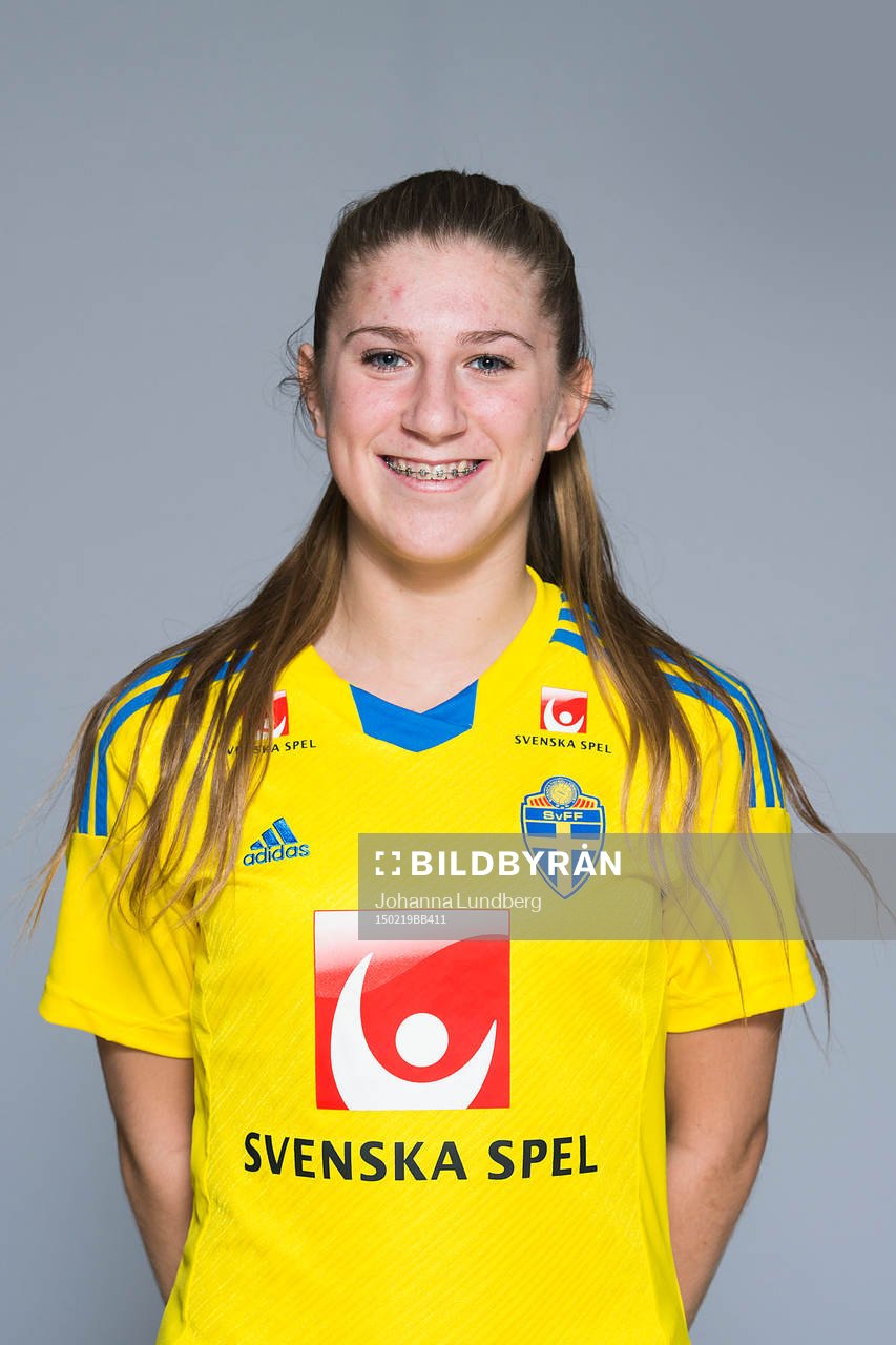 Jessica Leander som spelar i F17/98-landslaget