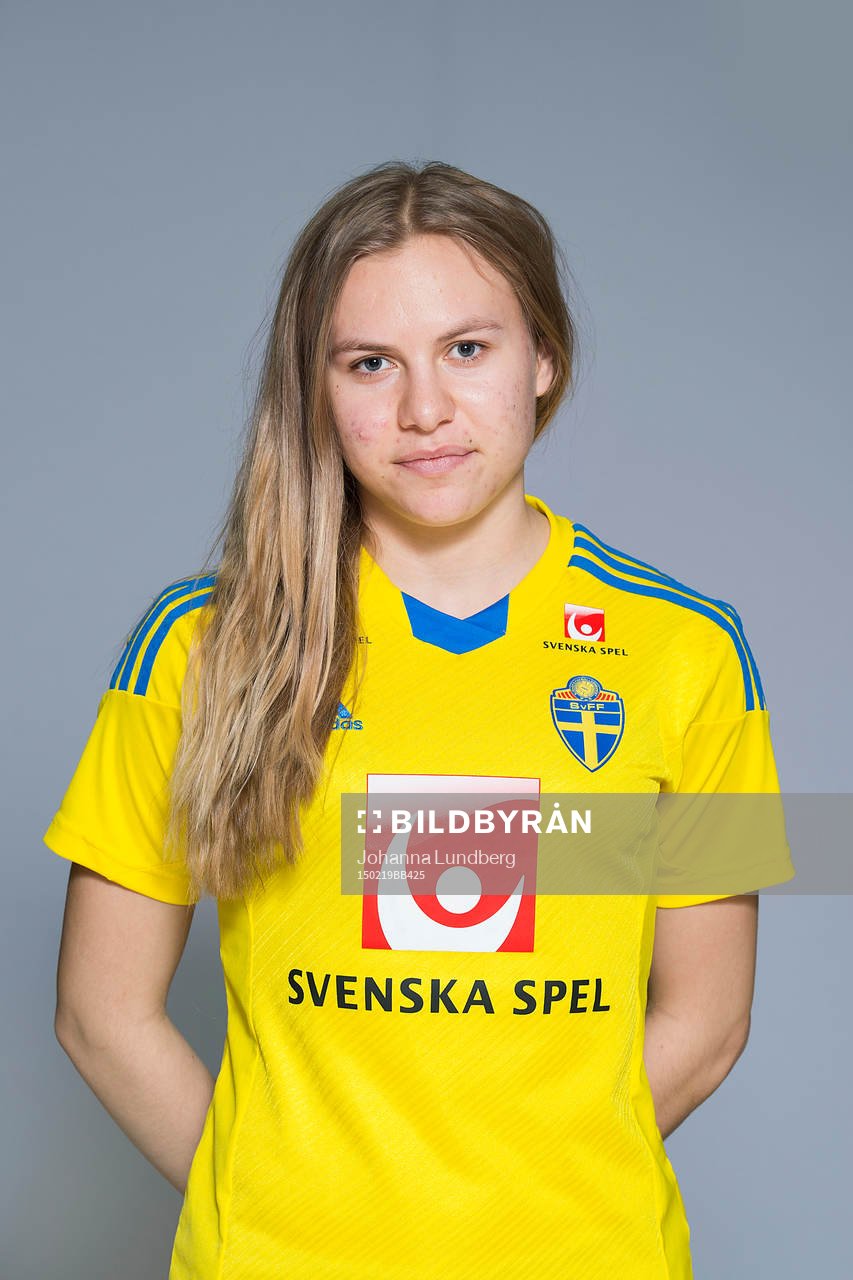 Johanna Kjellgren Idefjell som spelar i F17/98-landslaget