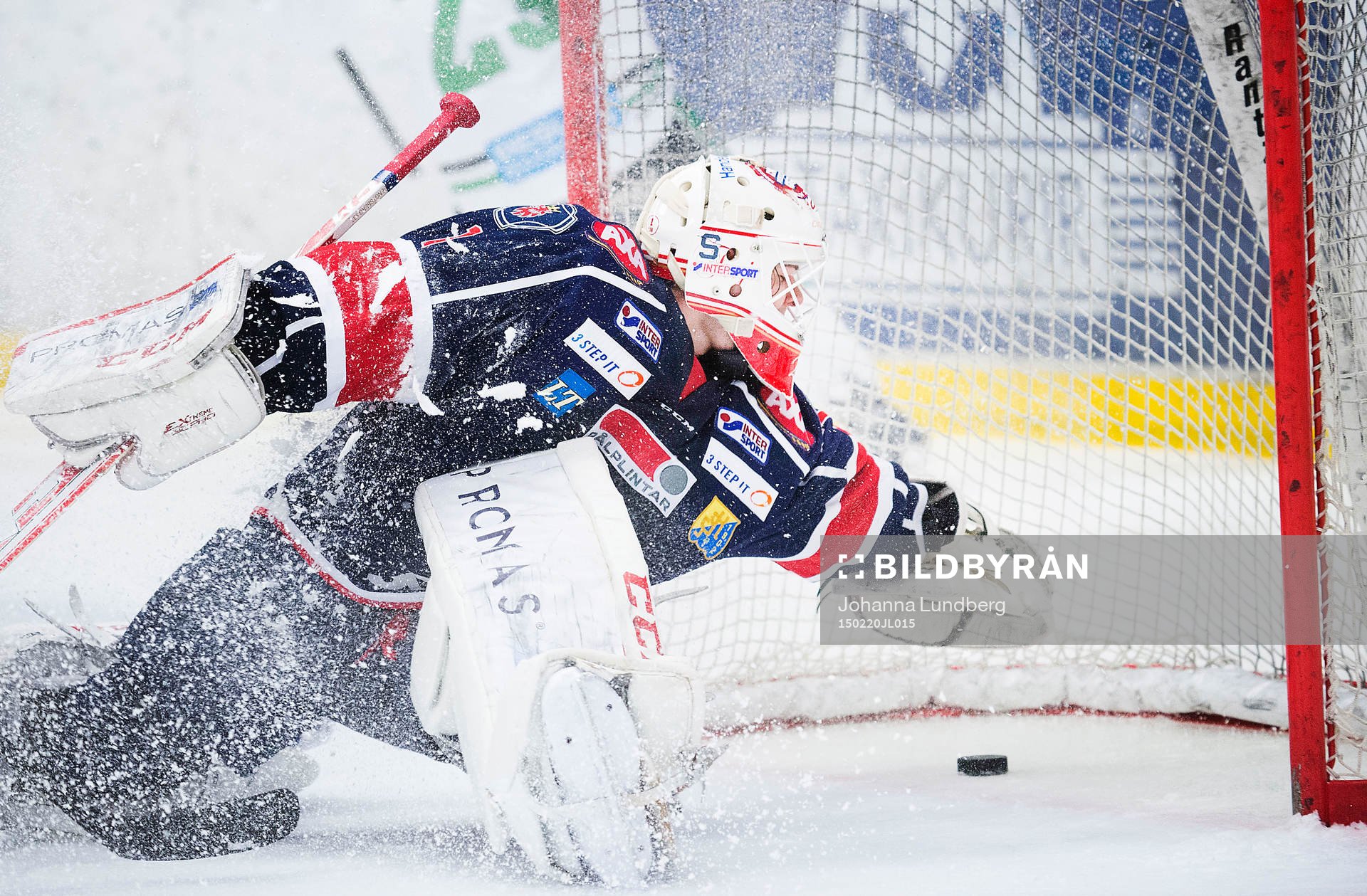 Södertäljes målvakt Christoffer Bengtsberg släpper in