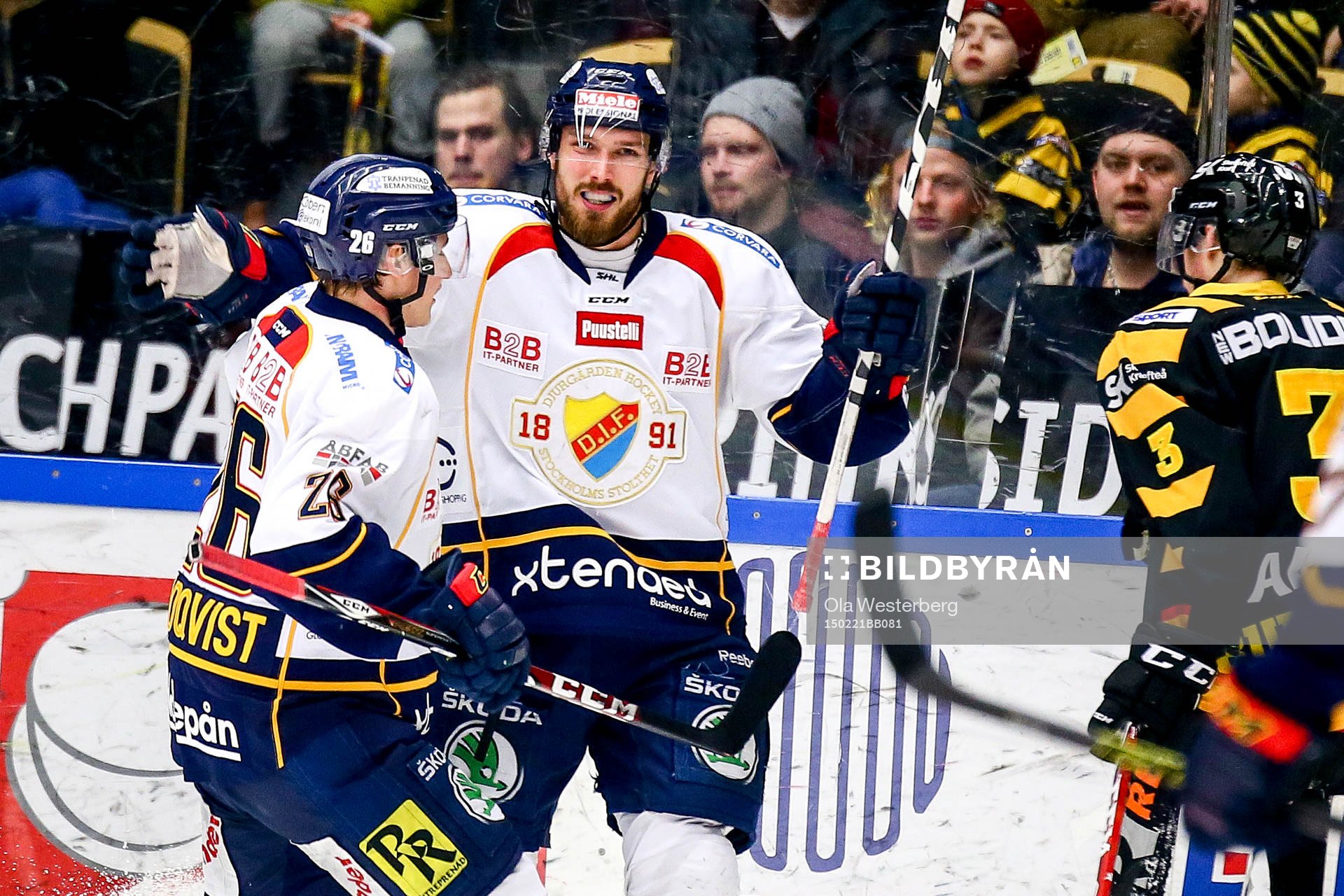 Djurgårdens Mikael Ahlen jublar