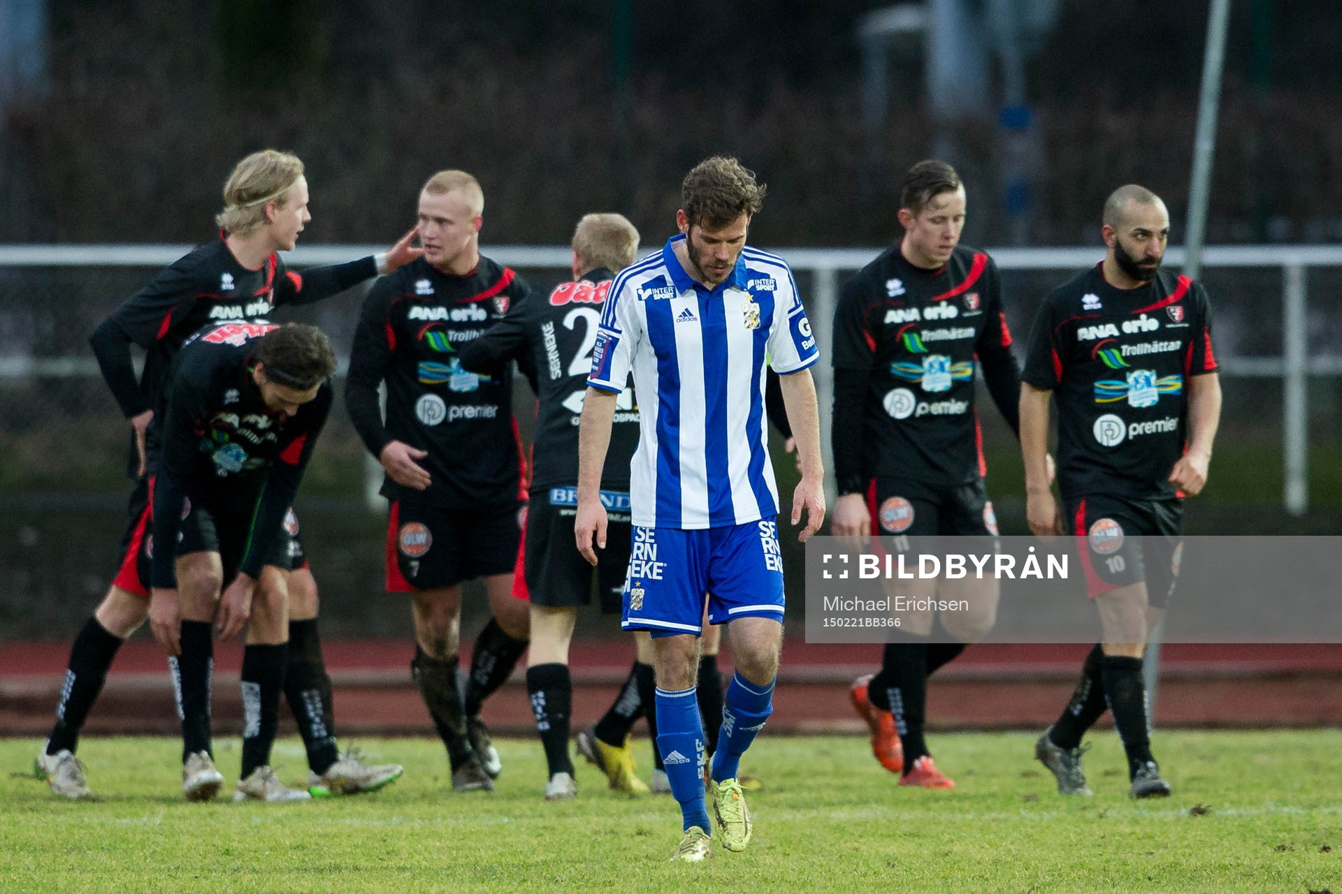 IFK Göteborgs Emil Salomonsson deppar framför jublande