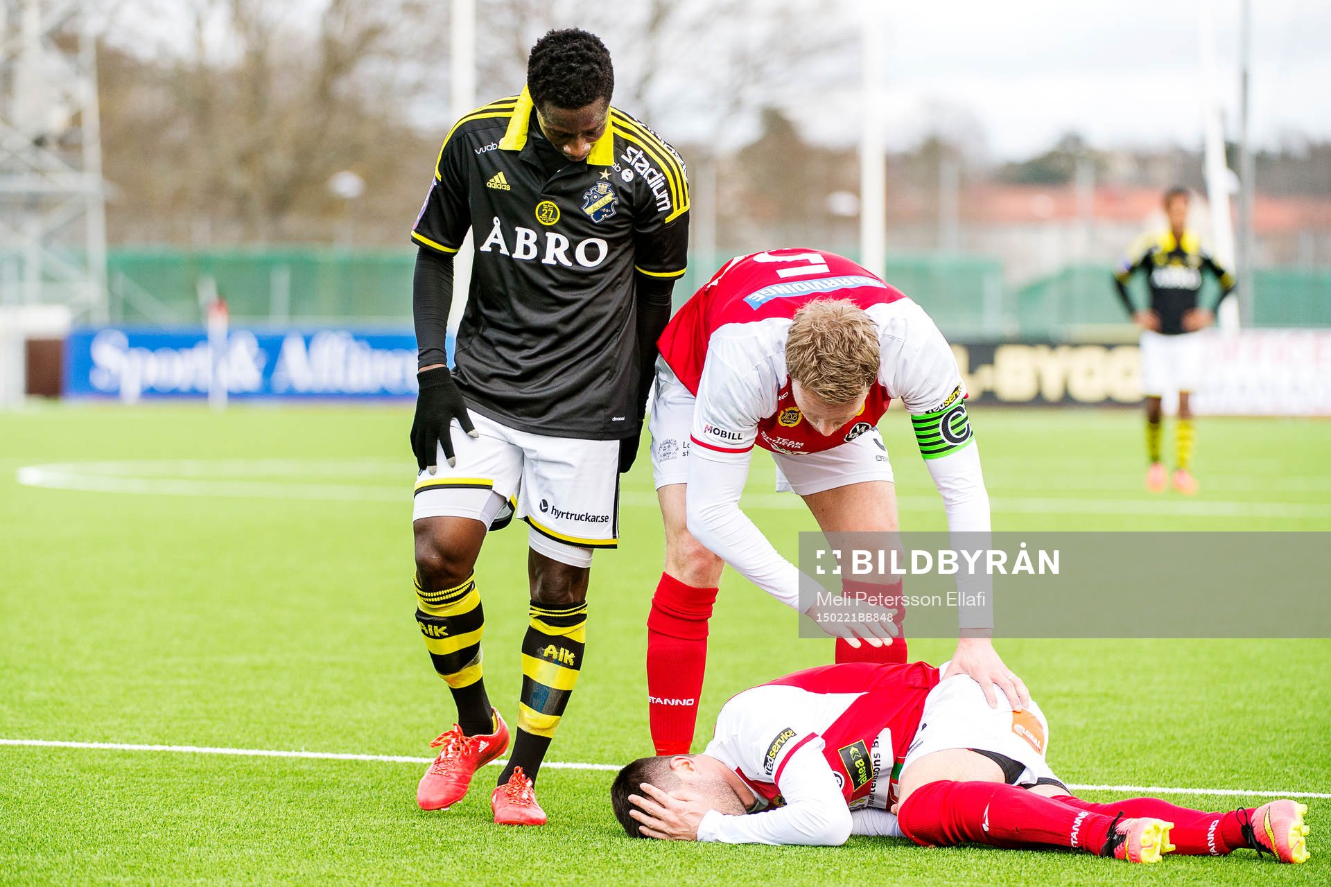 Landskronas Igor Arsenijevic får en smäll