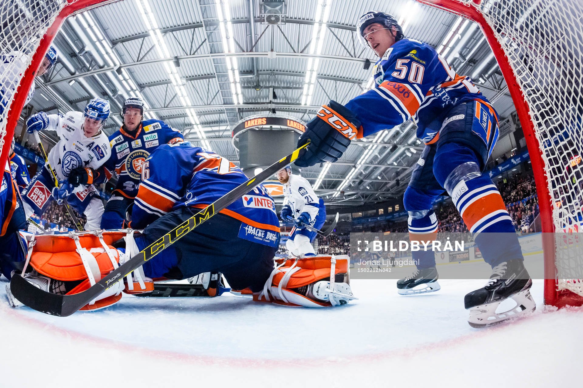 Växjös Sebastian Erixon hamnar i egna målgården och