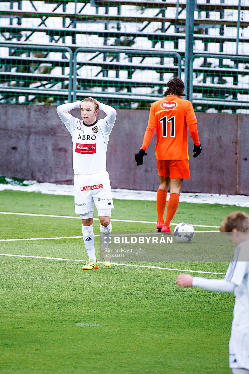Brommapojkarnas Jesper Karlström deppar