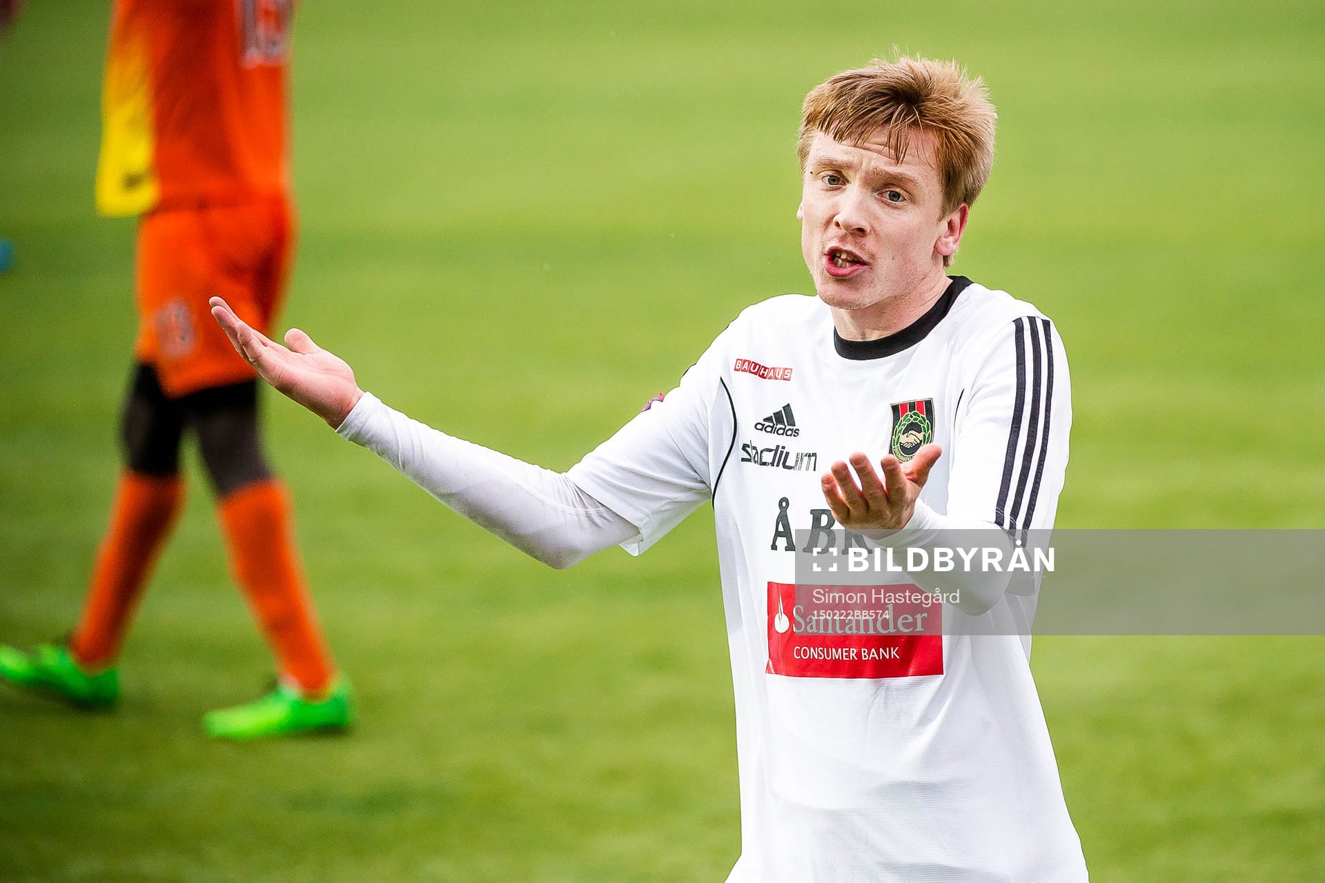 Brommapojkarnas Gustav Sandberg Magnusson deppar
