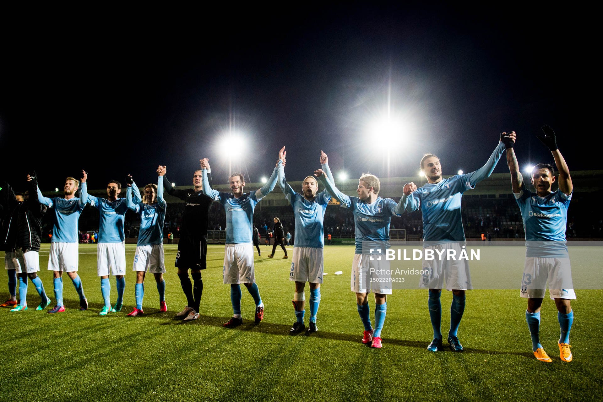 Malmö FFs spelare jublar mot publiken