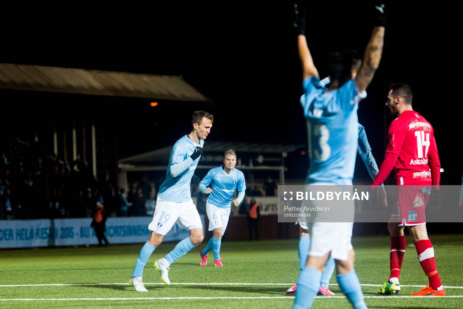 Malmö FFs Magnus Wolff Eikrem (tv) jublar