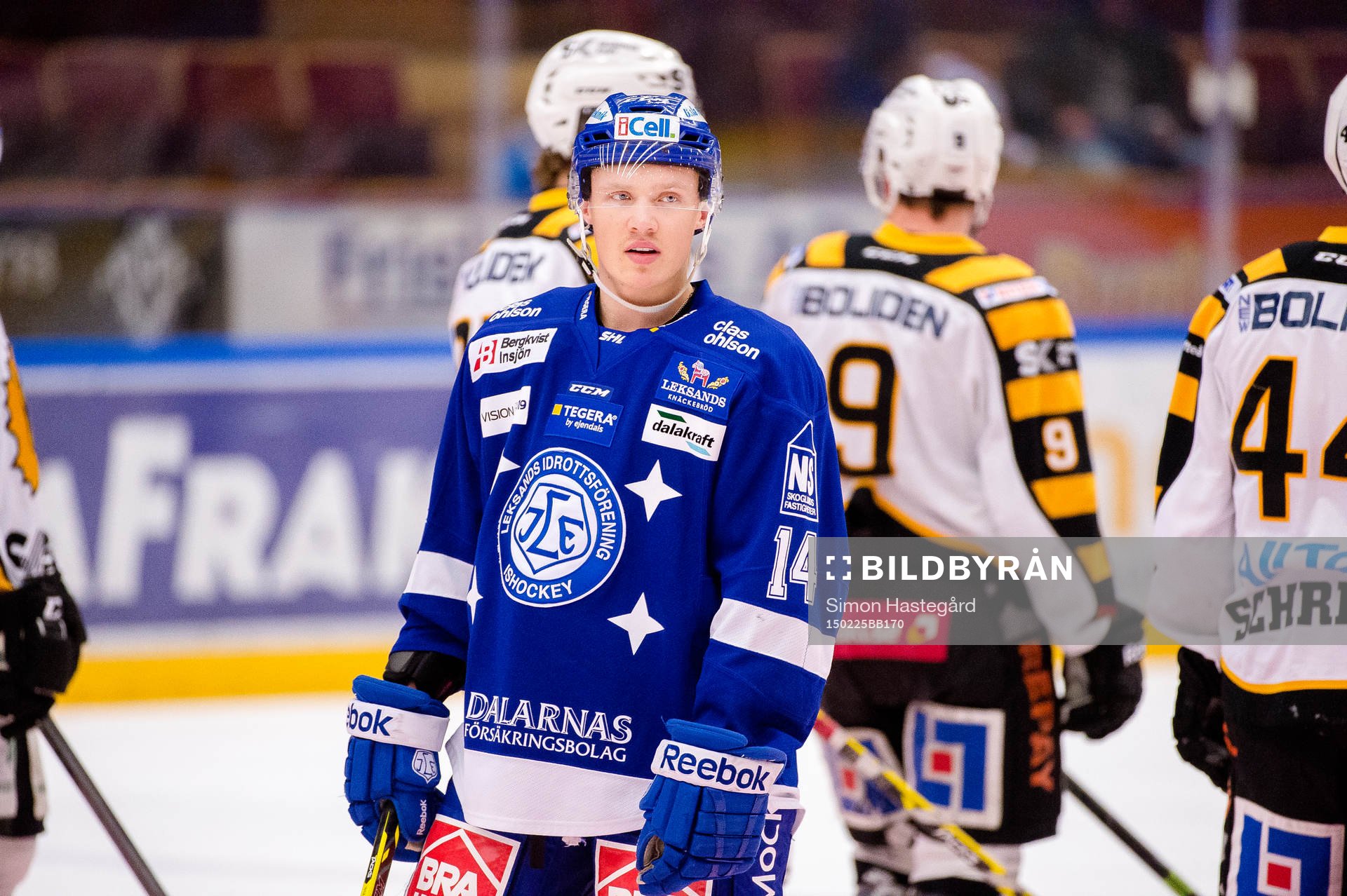 Leksands Carl Ericson före ishockeymatchen i SHL mellan
