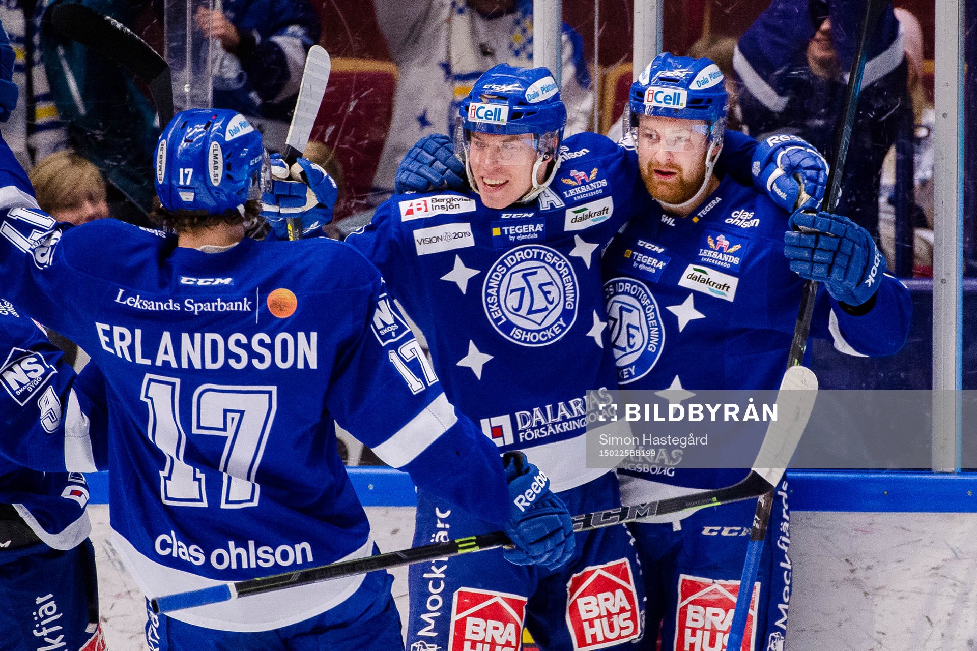 Leksands Tomi Sallinen och Mattias Ritola jublar