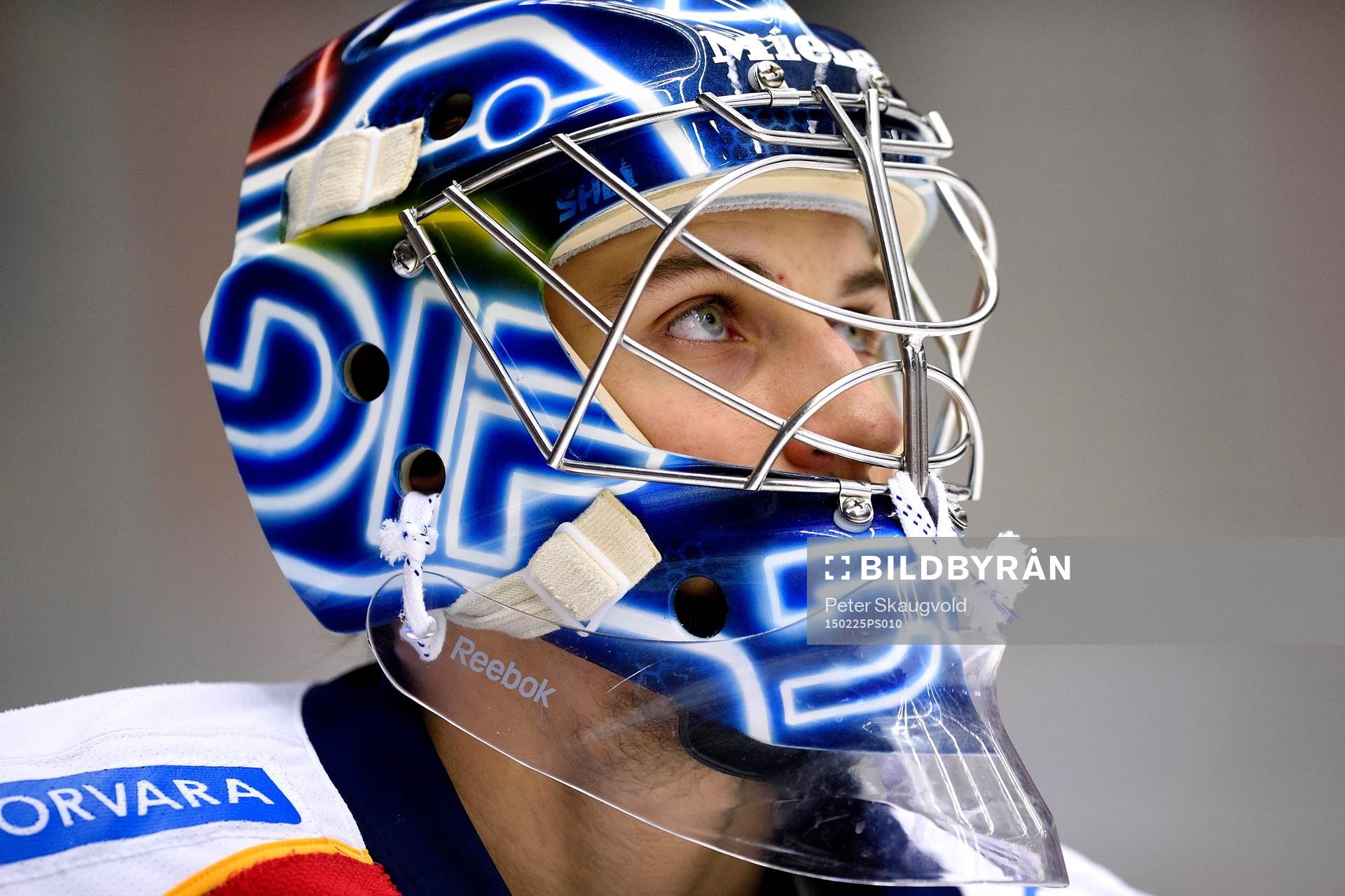 Djurgårdens målvakt Mantas Armalis på uppvärmningen