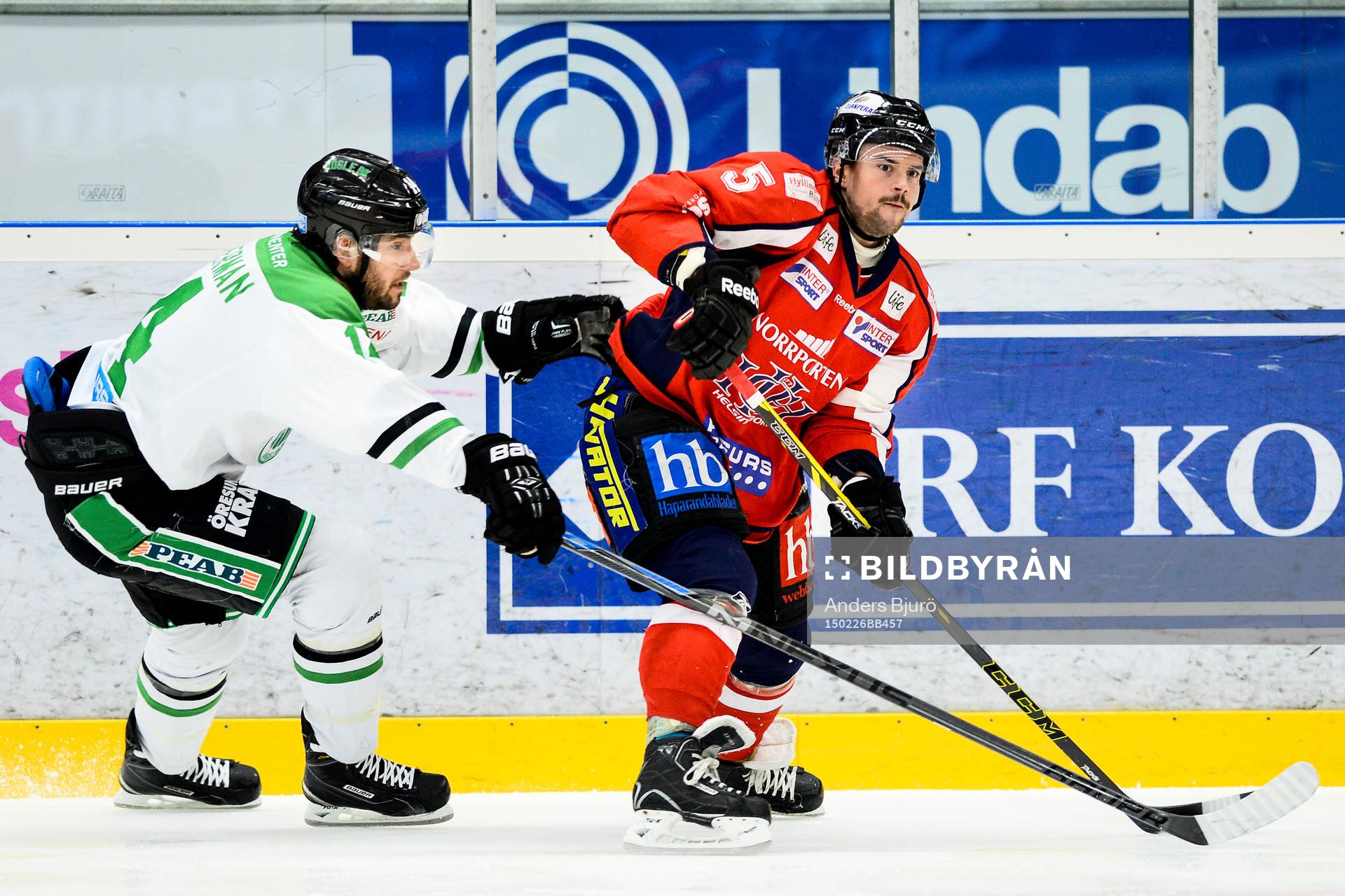 Rögles Jordan Smotherman och Asplövens Jesper Dahlroth