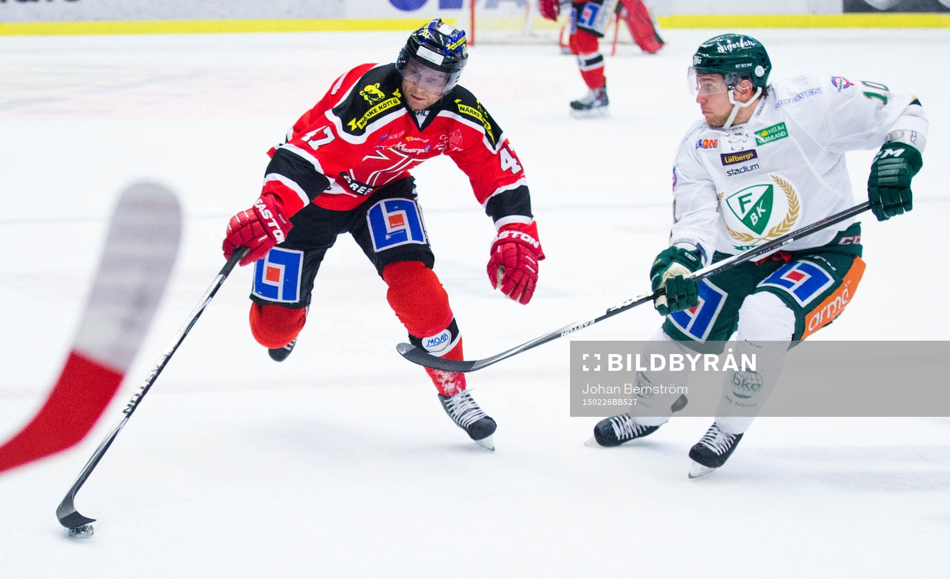 Örebros Johan Adolfsson och Färjestads Shawn Lalonde