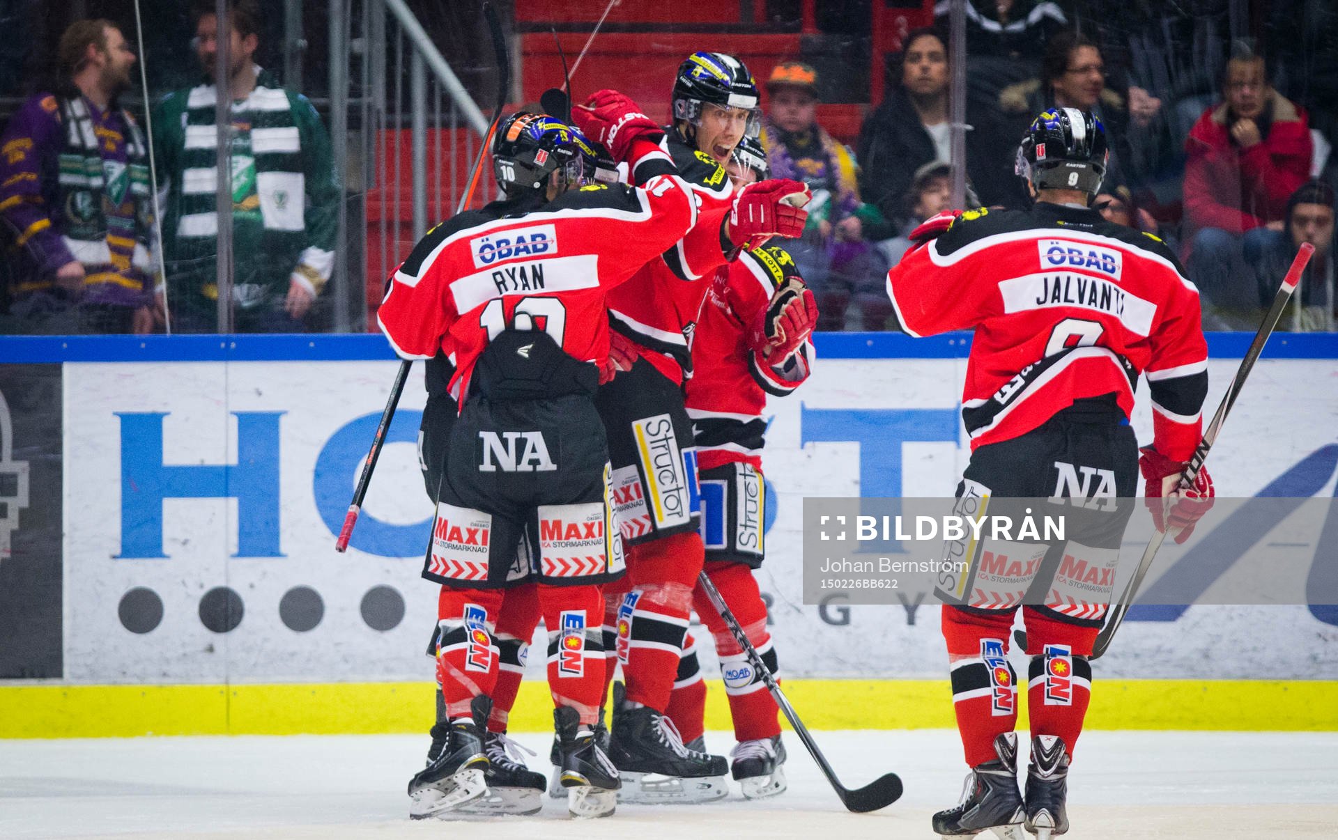Örebros Marko Anttila gör 2-0 och jublar med Martin