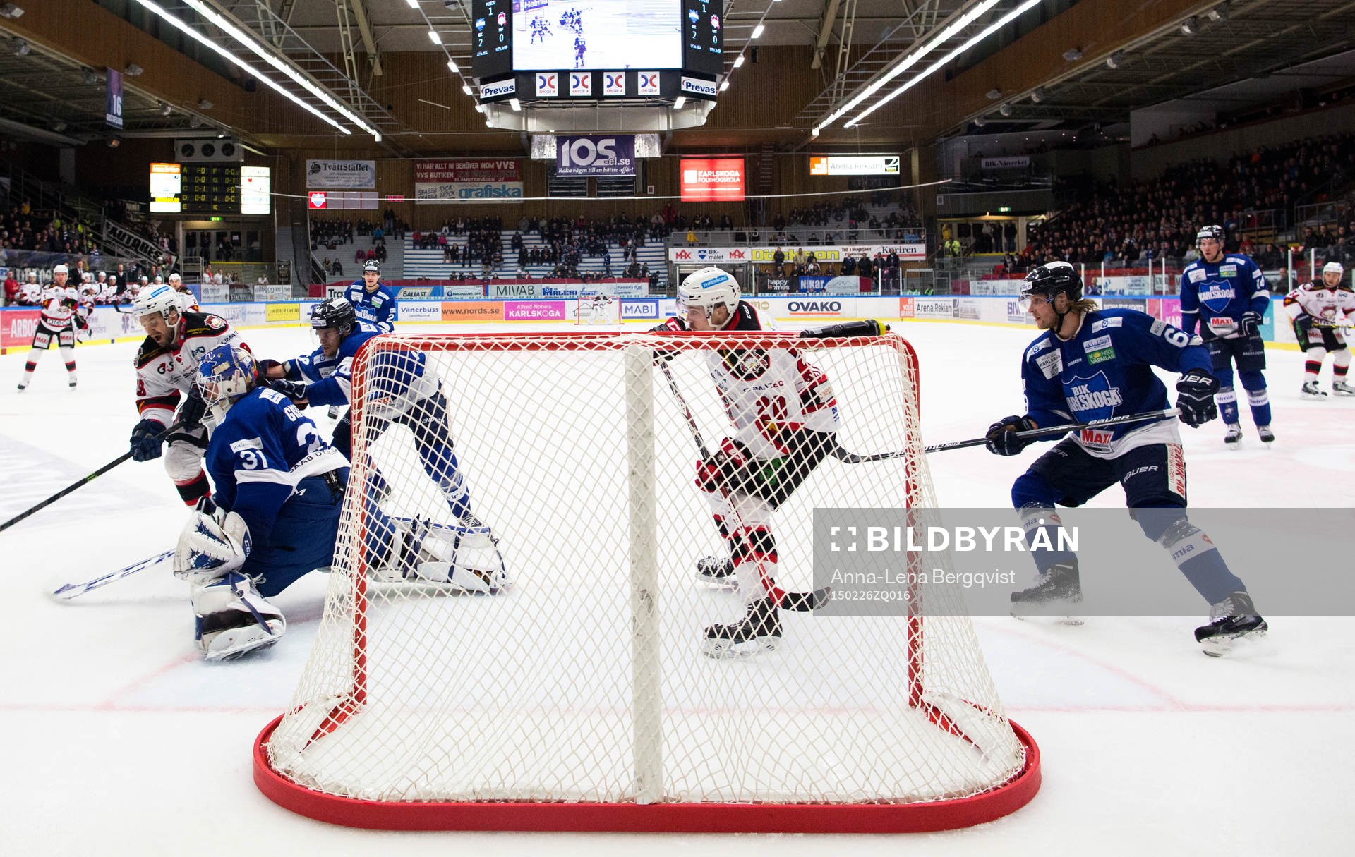 Malmö Redhawks Eric Himelfarb provar på skott på