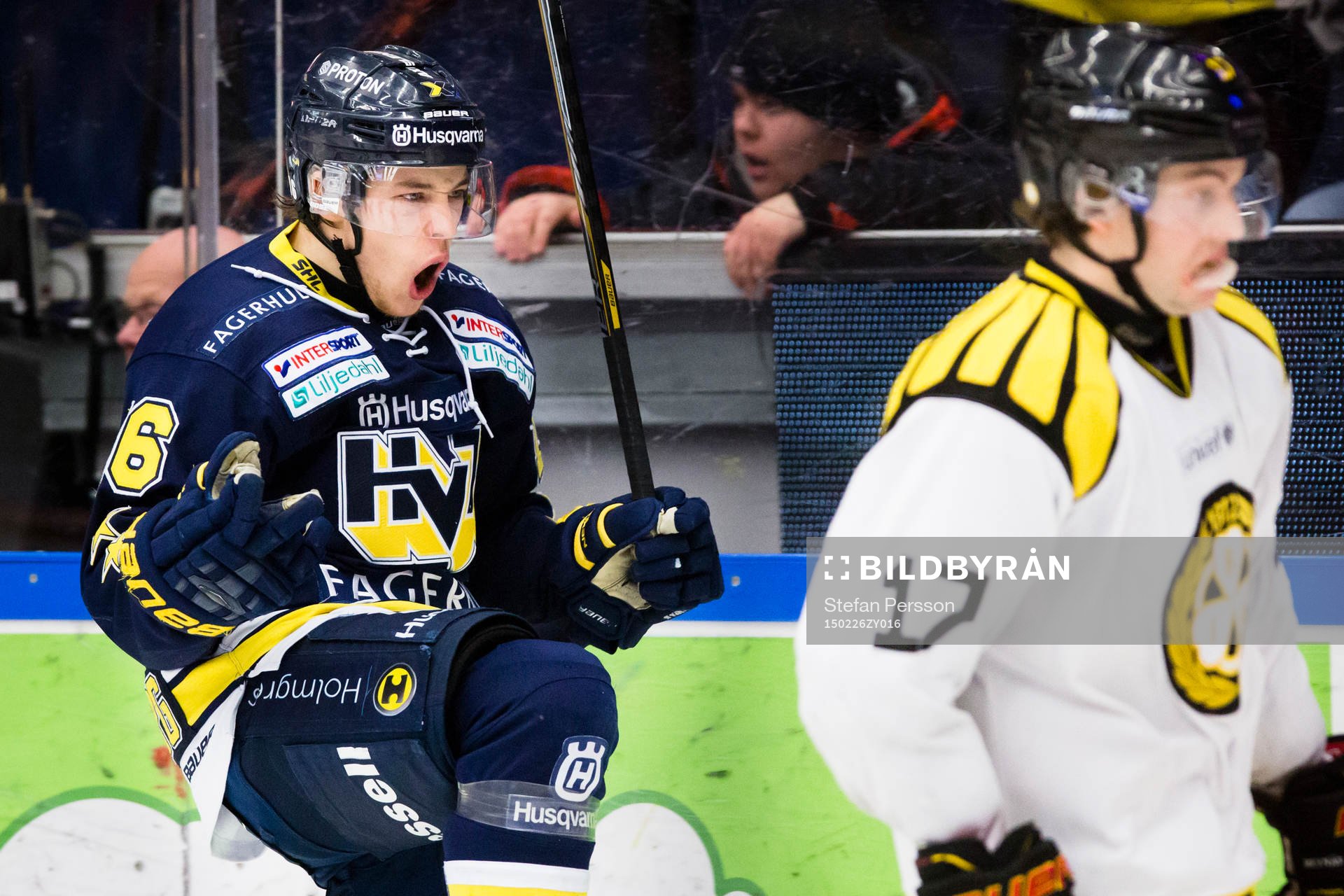 s Filip Sandberg jublar och Brynäs Pathrik Westerholm