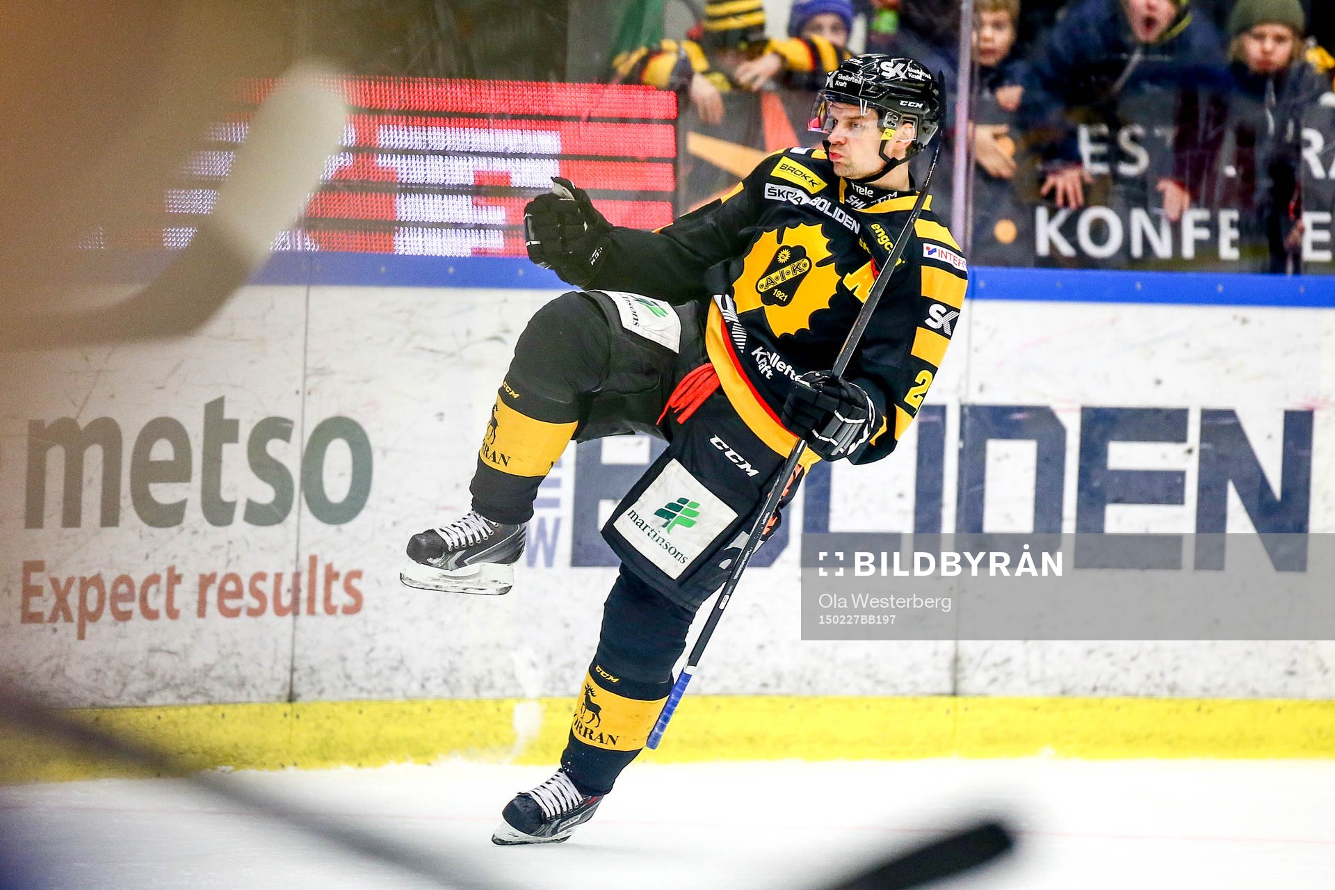 Skellefteås Janne Pesonen gör 1-0 och jublar