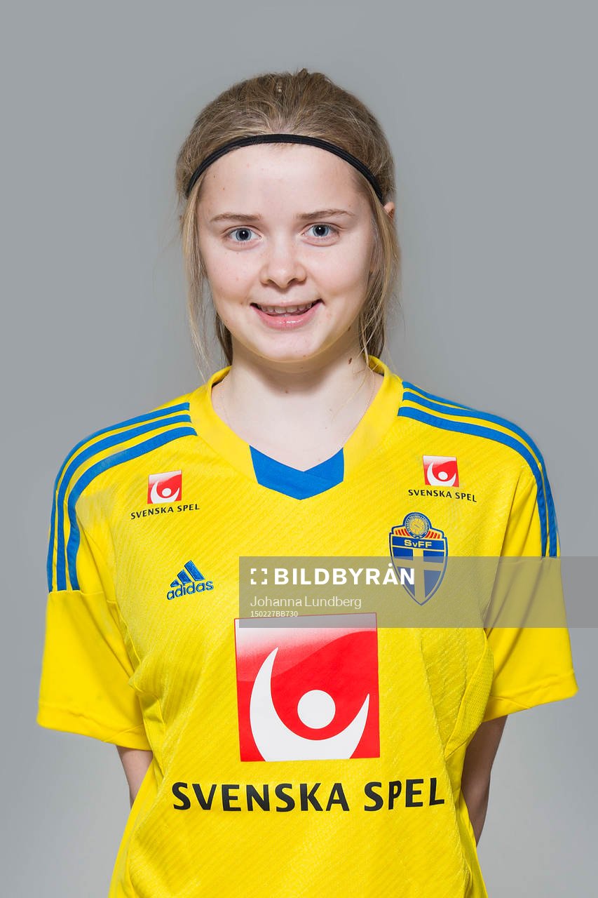 Jessica Edgren som spelar i F16/99-landslaget