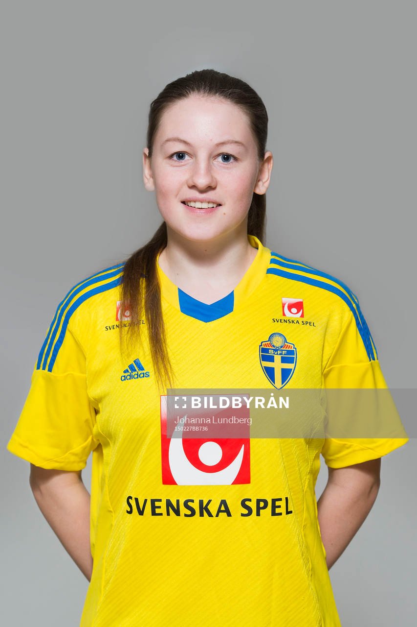 Tilda Andreasson som spelar i F16/99-landslaget