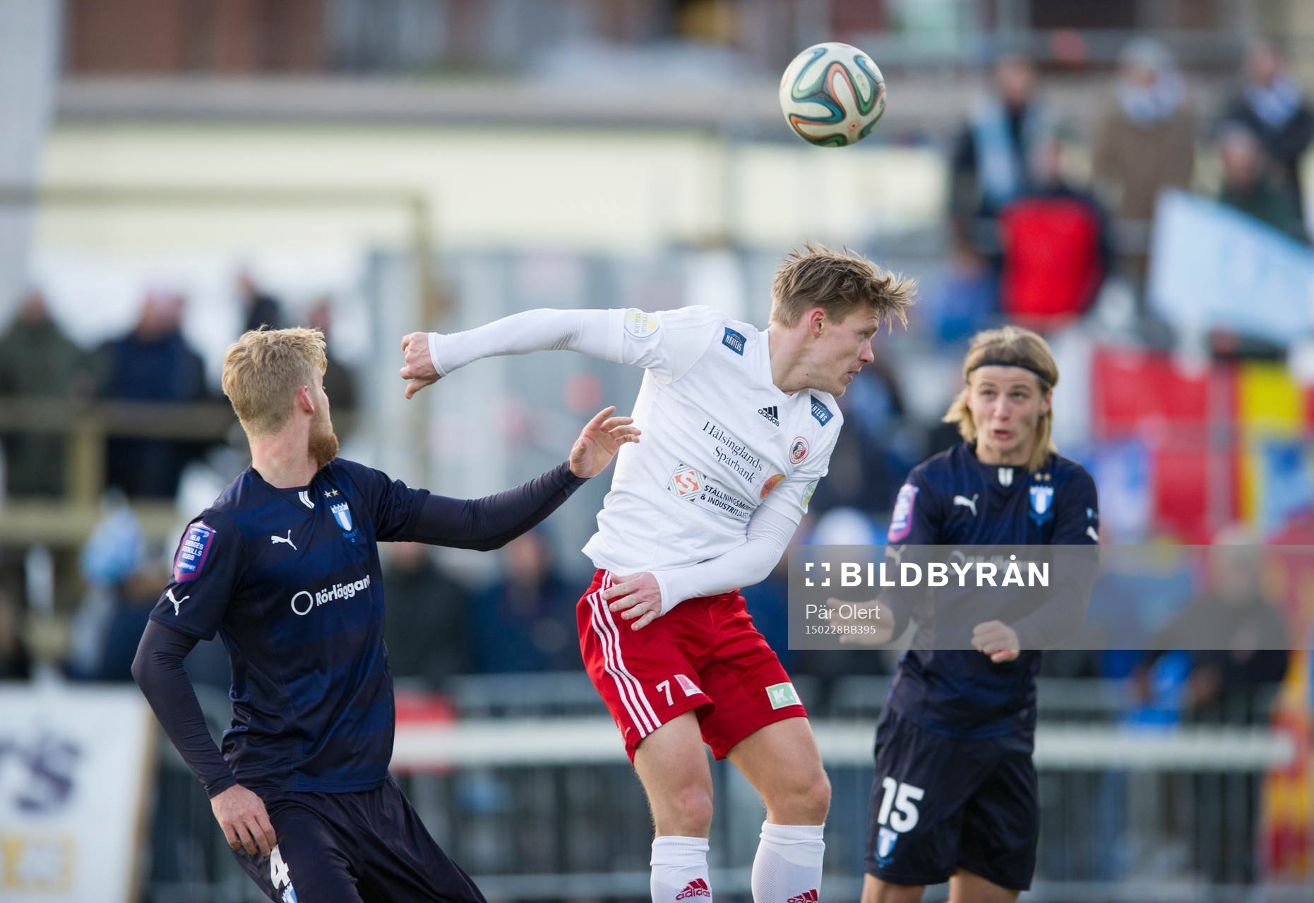Hudiksvalls Siksten Kasimir missar målchans under fotbollsmatchen i Svenska cupen mellan Hudiksvall och Malmö den 28 Februari 2015 i Hudiksvall.