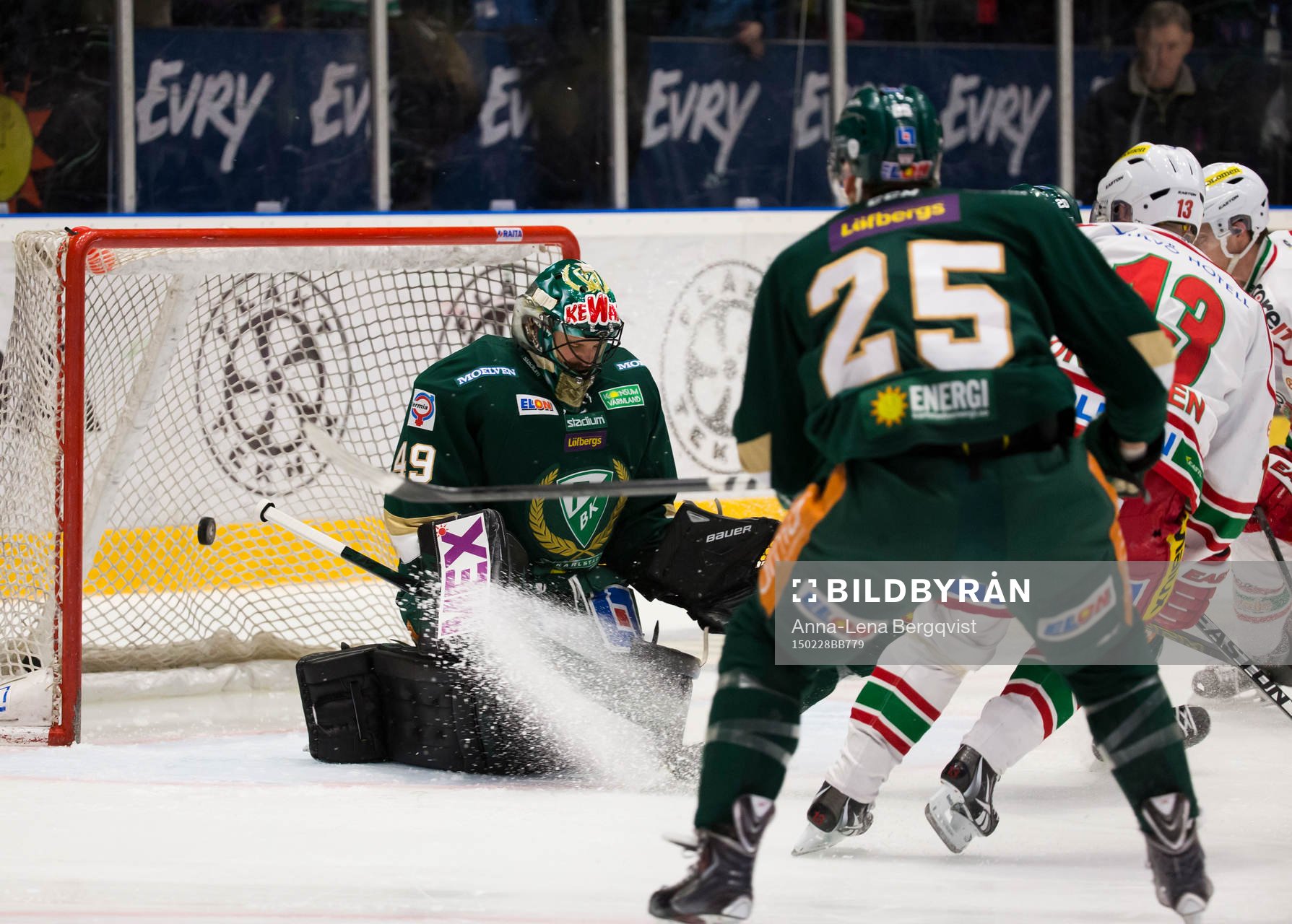 Modos Niklas Nordgren gör mål 4-2 bakom Färjestads