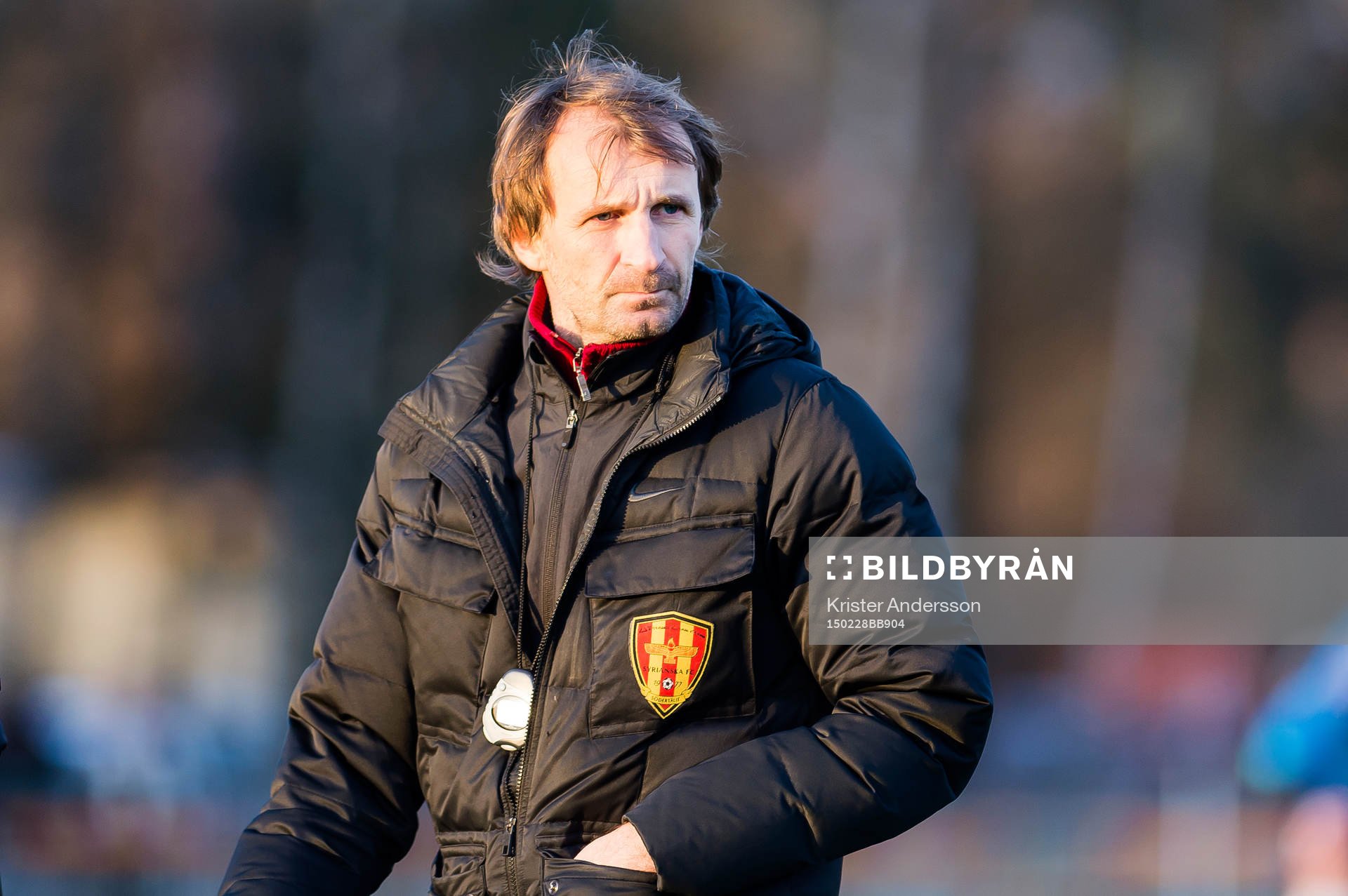 Syrianskas tränare Nemanja Miljanovic under fotbollsmatchen i Svenska Cupen mellan Halmstad och Syrianska den 28 februari 2015 i Halmstad.