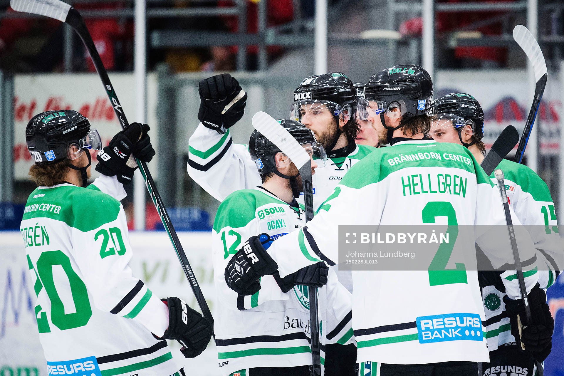 Rögles spelare jublar