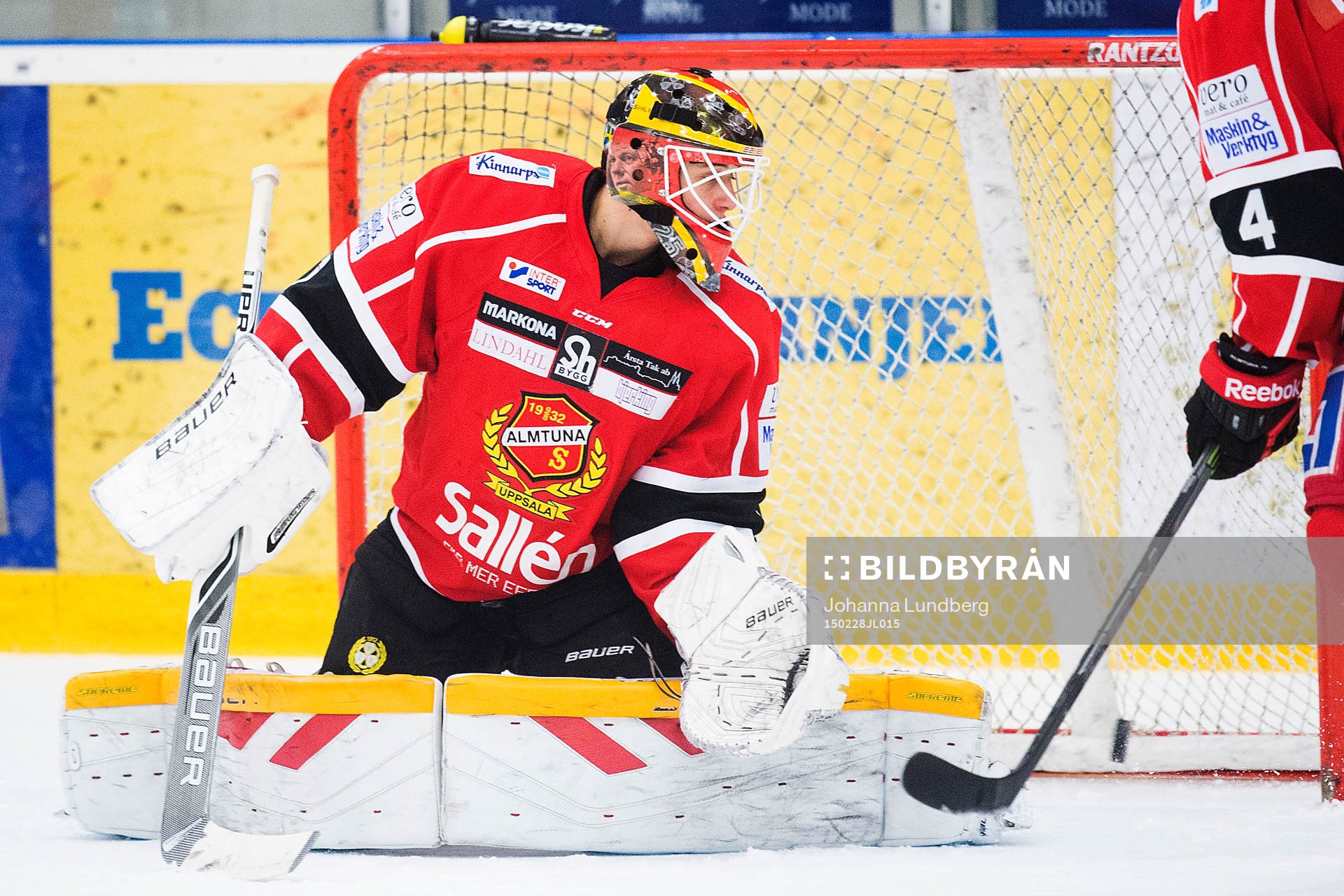 Almtunas målvakt Jonas Johansson släpper in 2-3