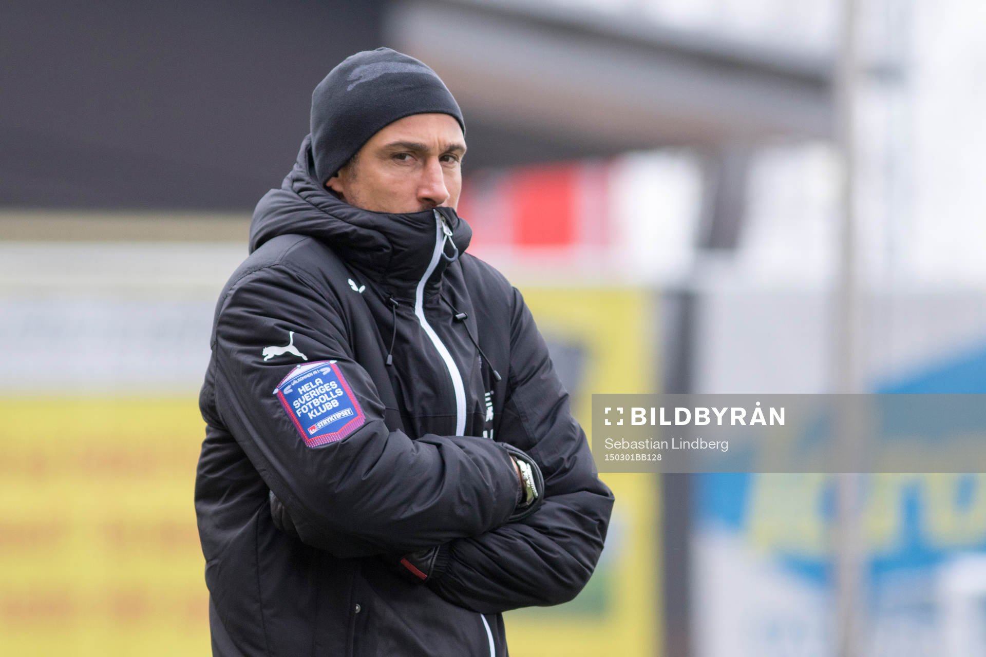 Helsingborg tränare Henrik Larsson i kyliga Västerås